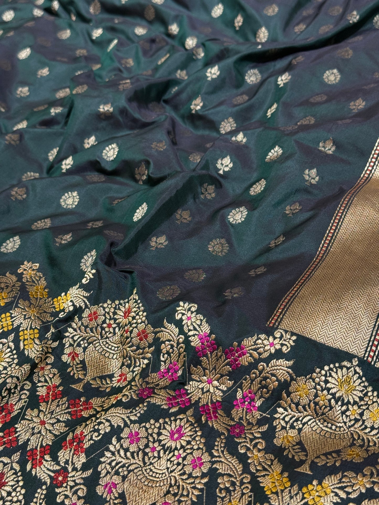 Banarasi Ektra Silk Elegant Border Silk Handloom Saree