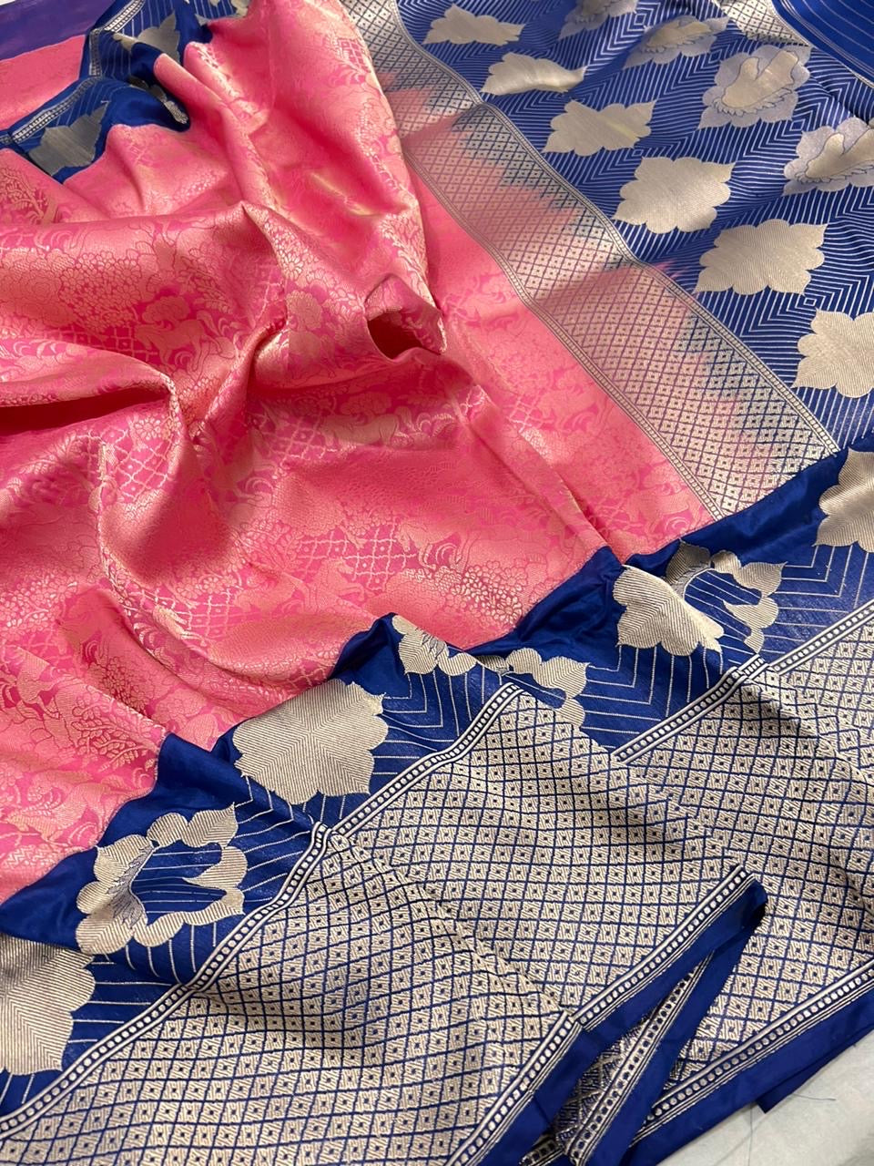 Pure Banarasi Bridal Tanchoi Handloom Saree