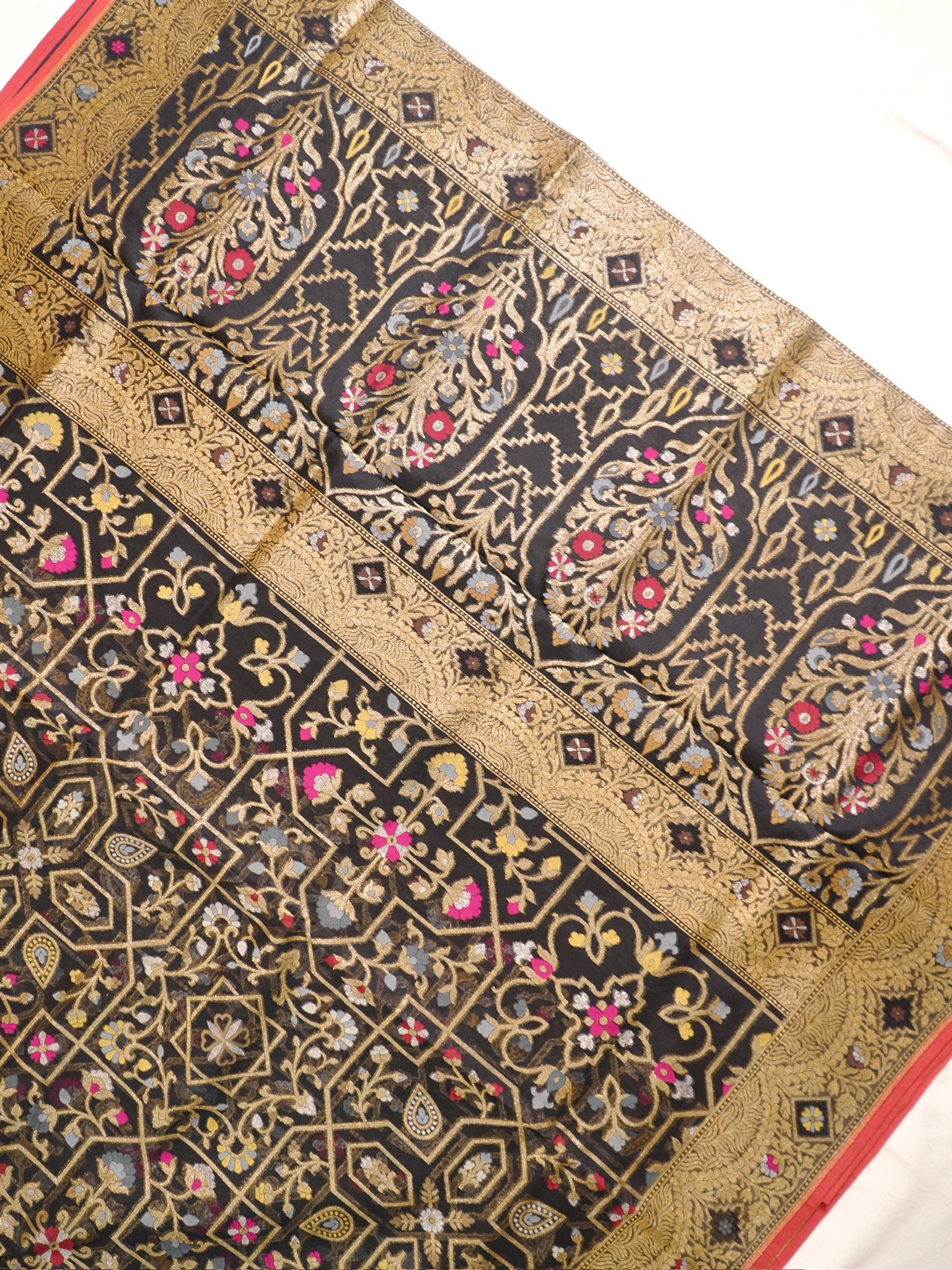 Black Elegant Kora Jamdani Silk Saree | Handwoven Floral Zari Work