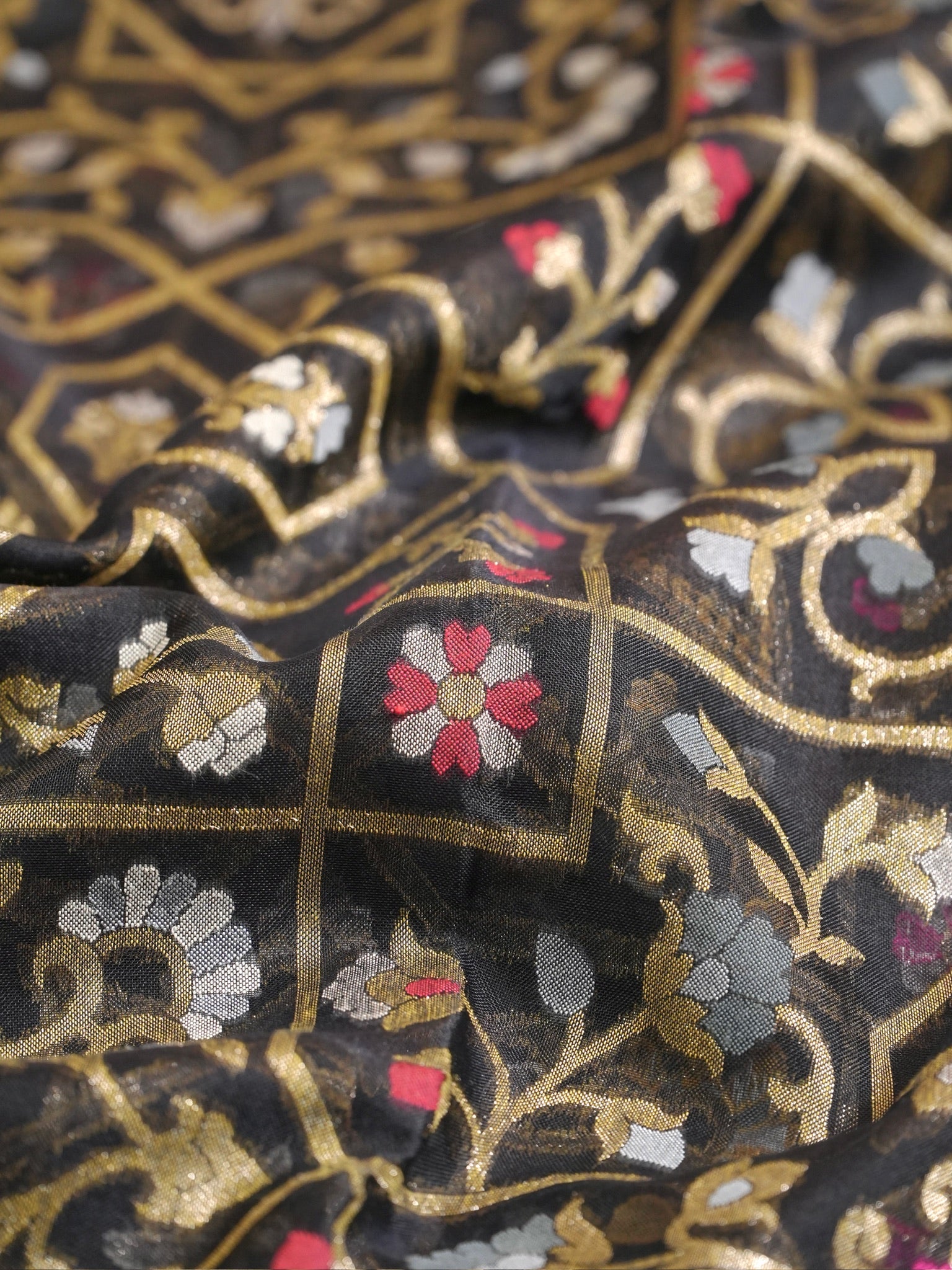 Black Elegant Kora Jamdani Silk Saree | Handwoven Floral Zari Work