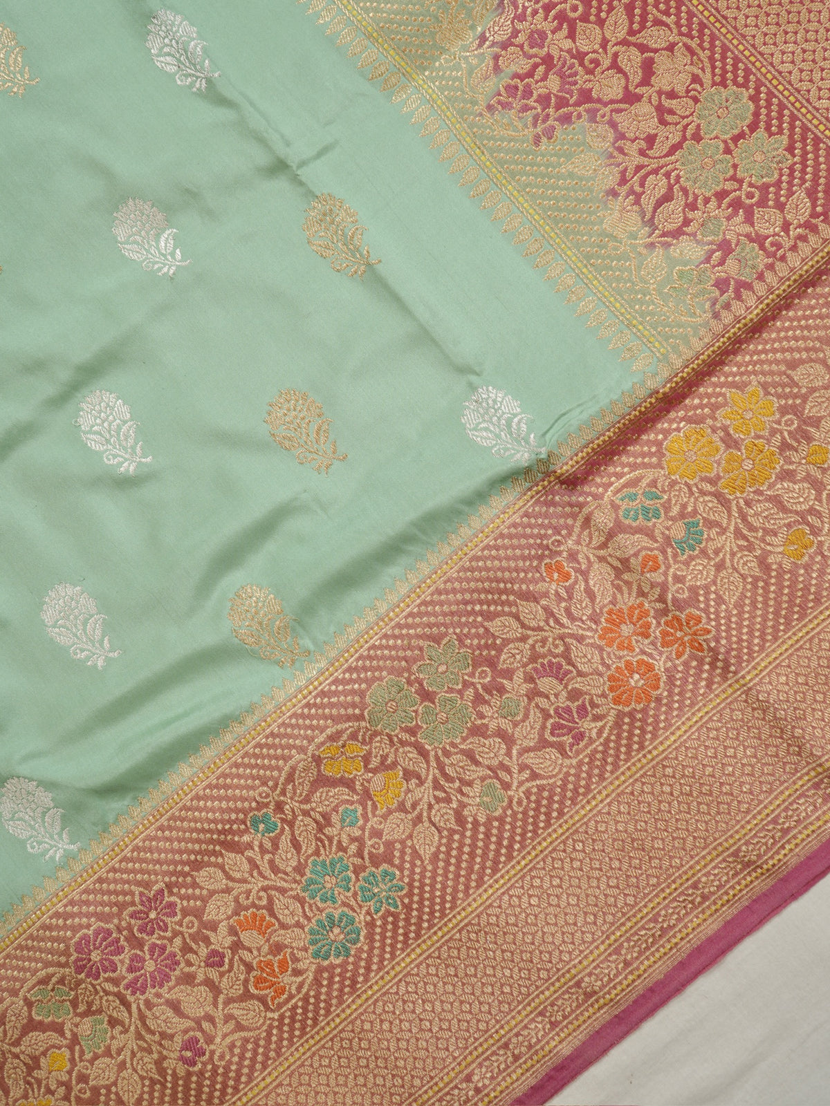 Sea Green Pure Katan Silk Kadiyal Border Banarasi handwoven Saree
