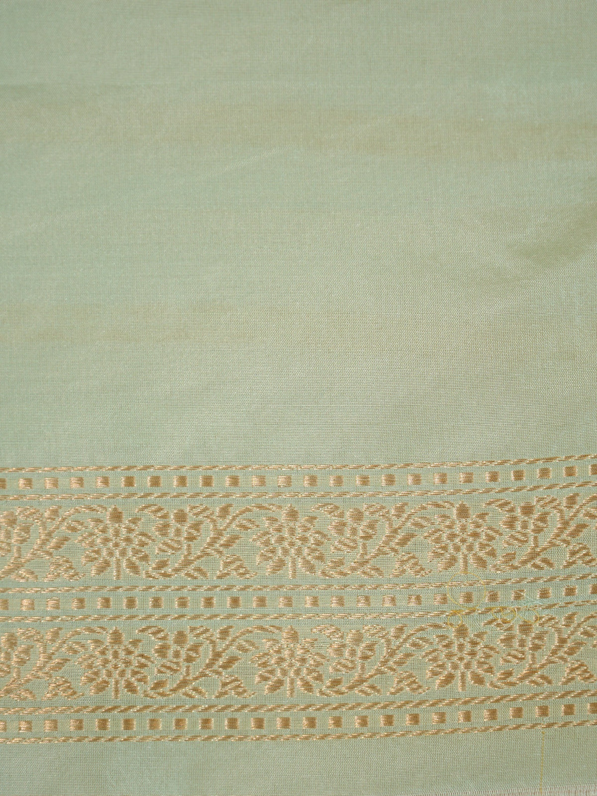 Pure Katan Silk Kadiyal Border Banarasi handwoven Saree