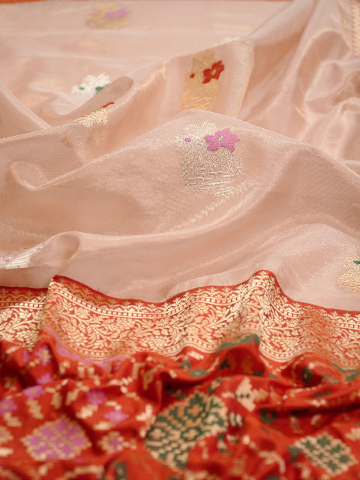 Rose Gold Pure Katan Tissue Silk Kadiyal Border Banarasi handwoven Saree
