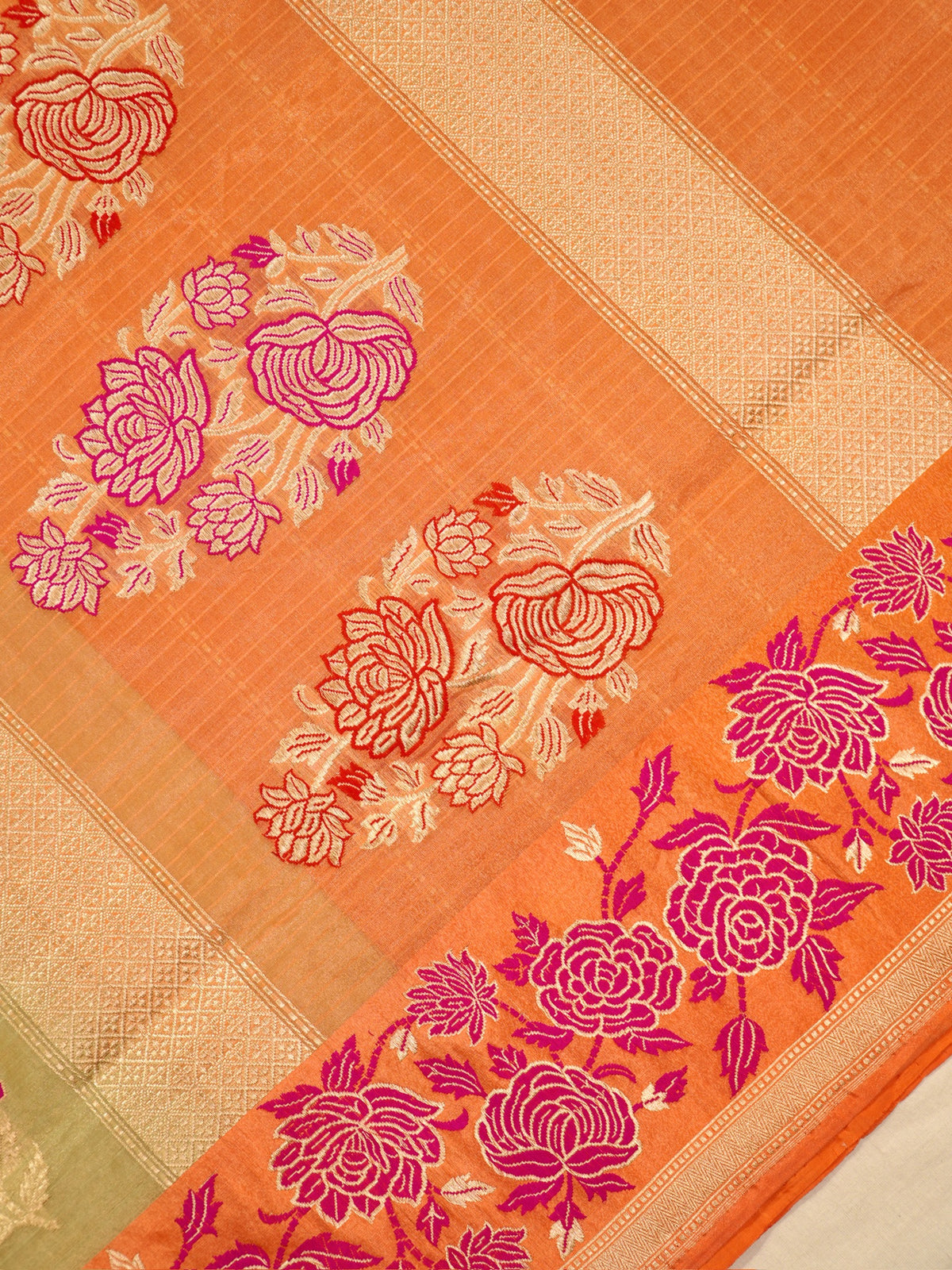 Pista Gold Pure Tissue Silk Kadiyal Border Banarasi handwoven Saree