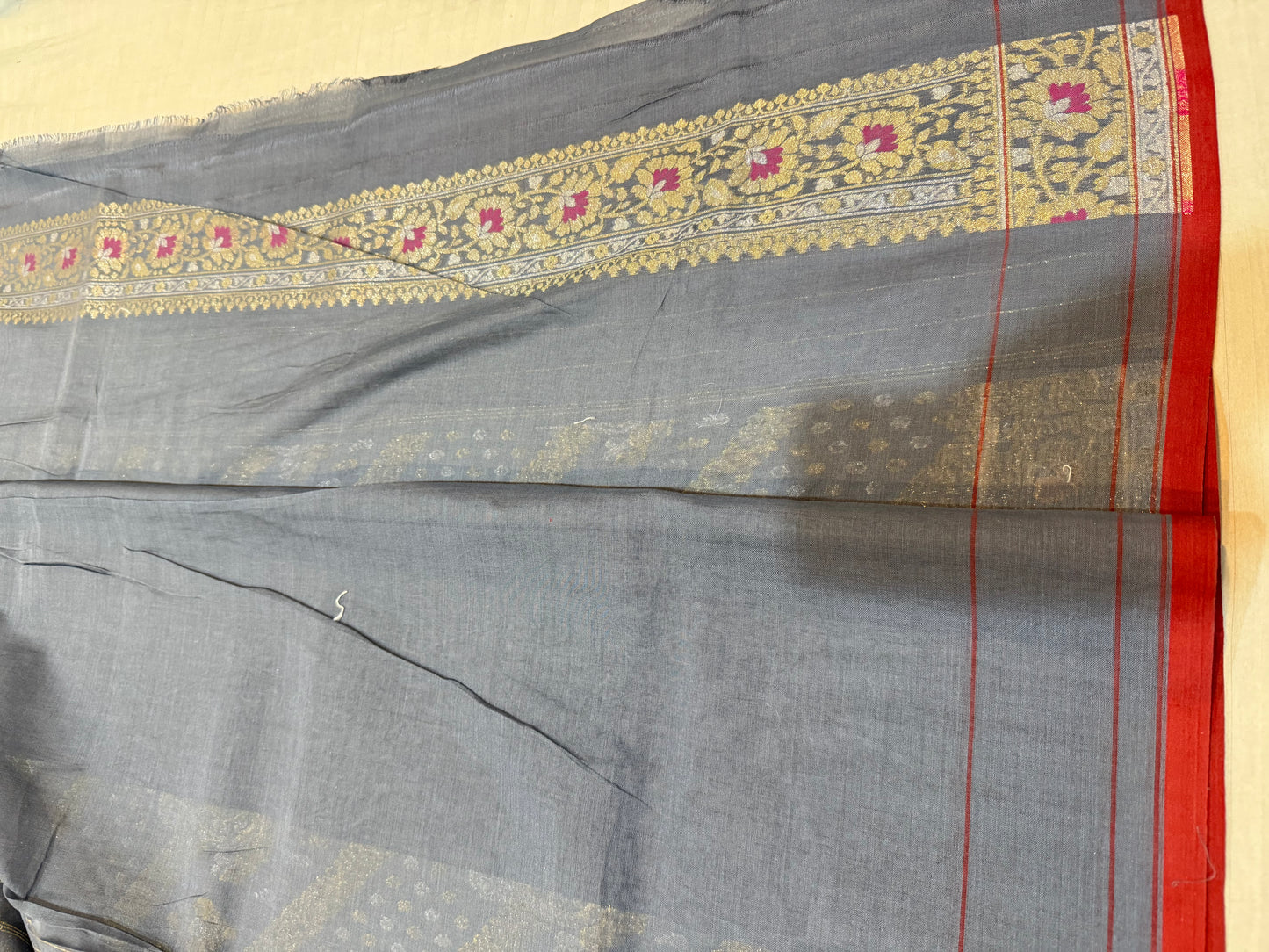 Banarasi Cotton katwork jamdani with Elegant Border Handloom Saree