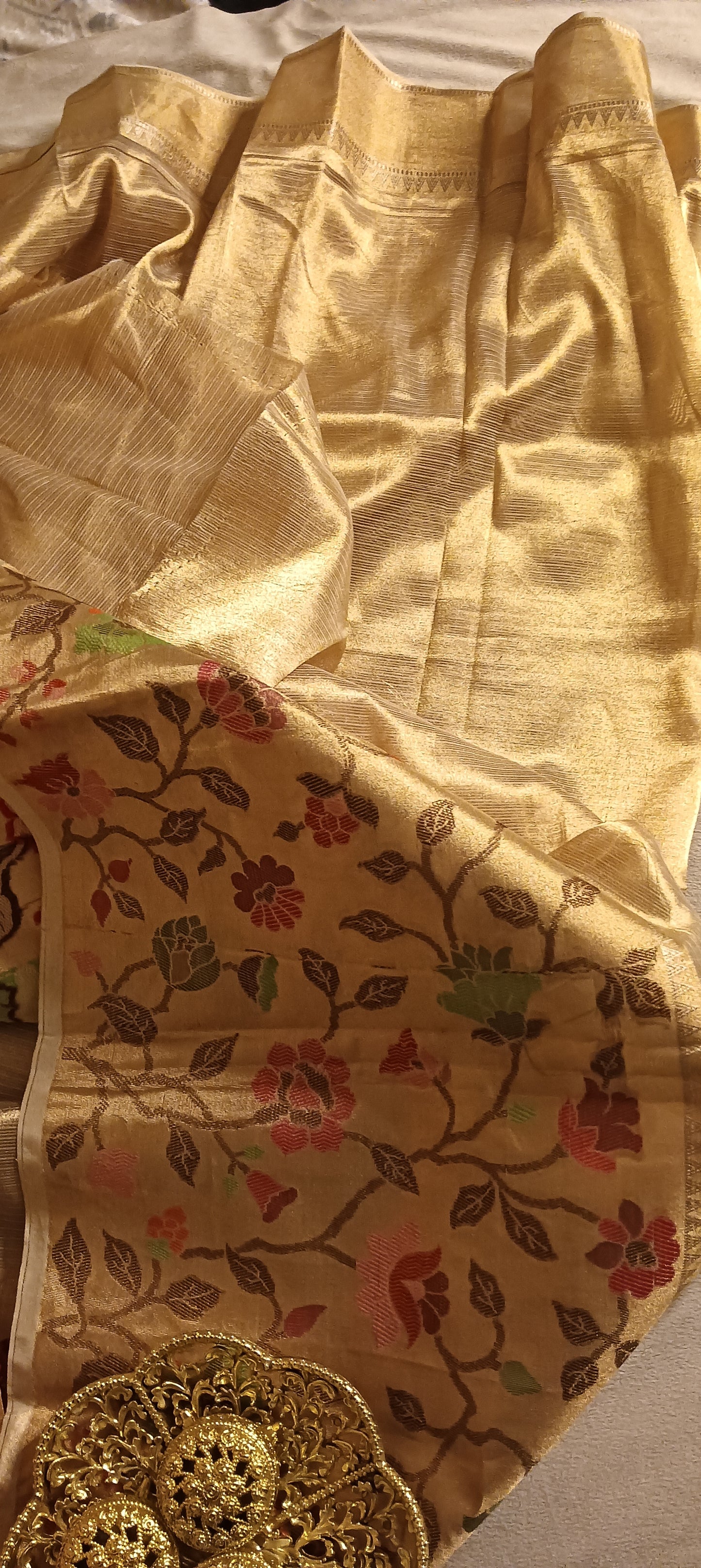 Classic Beige Gold Pure Banarasi Tissue Silk Saree