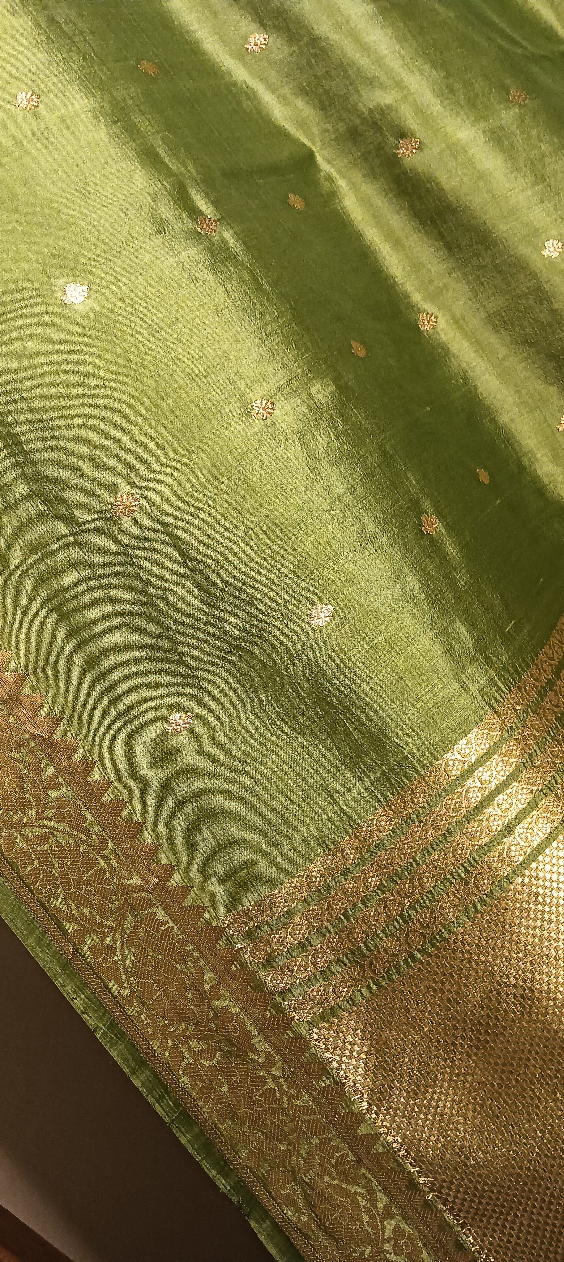 Mehndi Green Pure Banarasi Puna Silk Saree