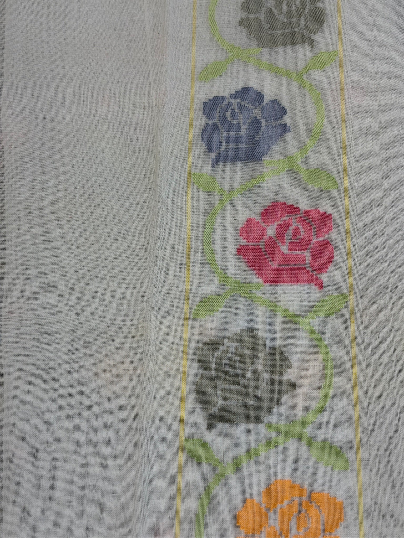 White Pure Real Zari Cotton Jamdani Saree with Floral Weaving