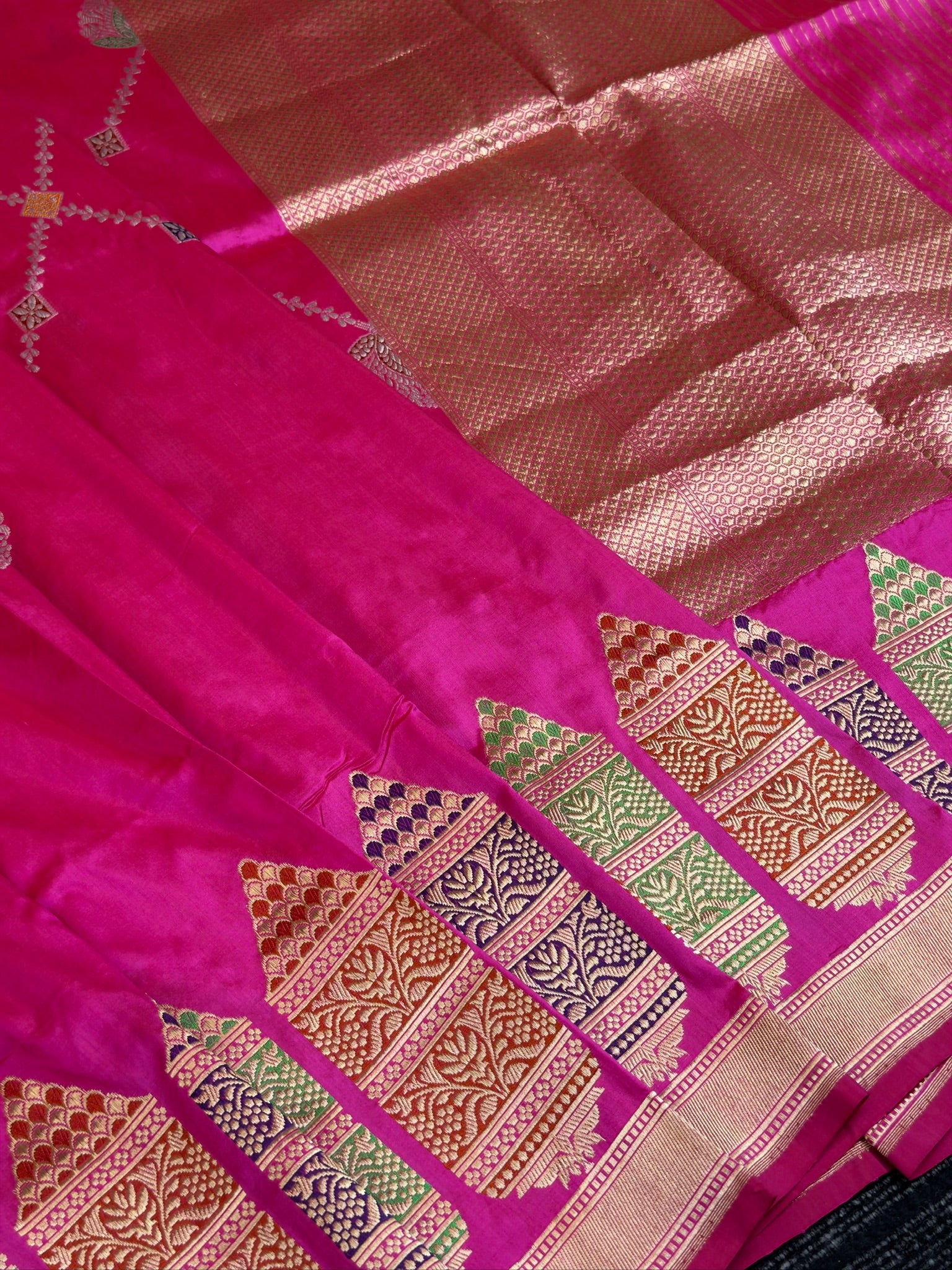 Rani Pink Pure Kadiyal Border Katan Silk Saree with Floral Zari Weaving