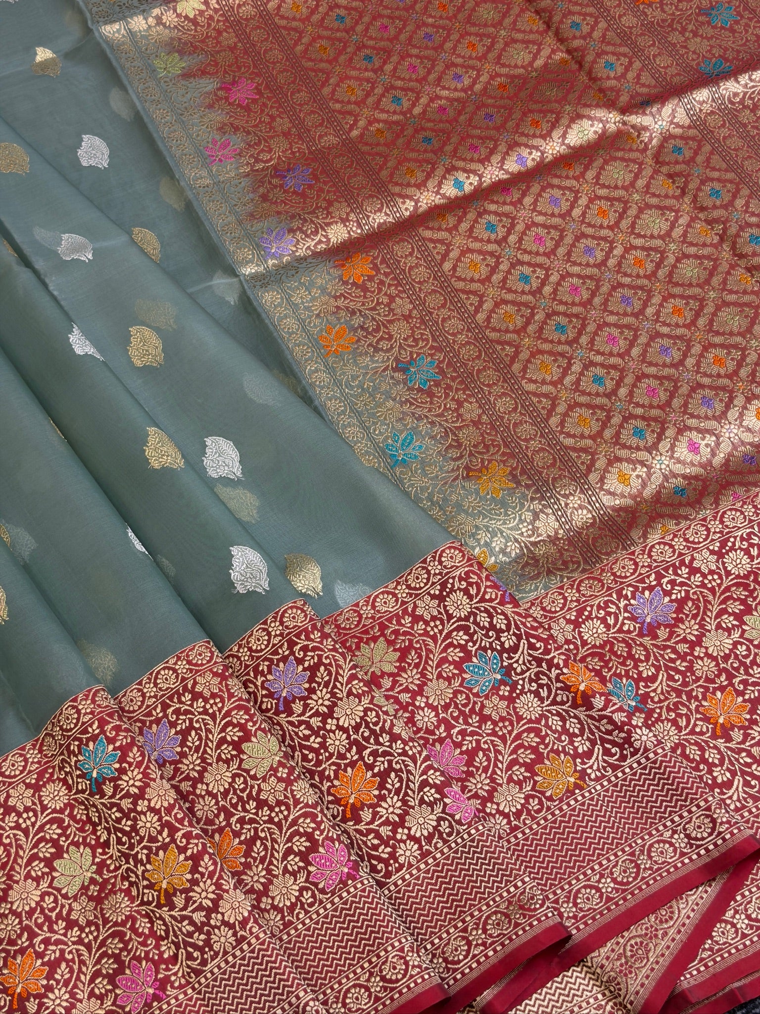 Ash Grey Premium Banarasi Kora Organza Silk Saree – 100% Handwoven | Elegant & Timeless Design