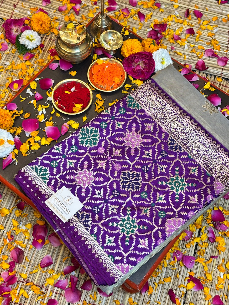 Ivory Soft Handwoven Pure Banarasi Tissue Silk Saree