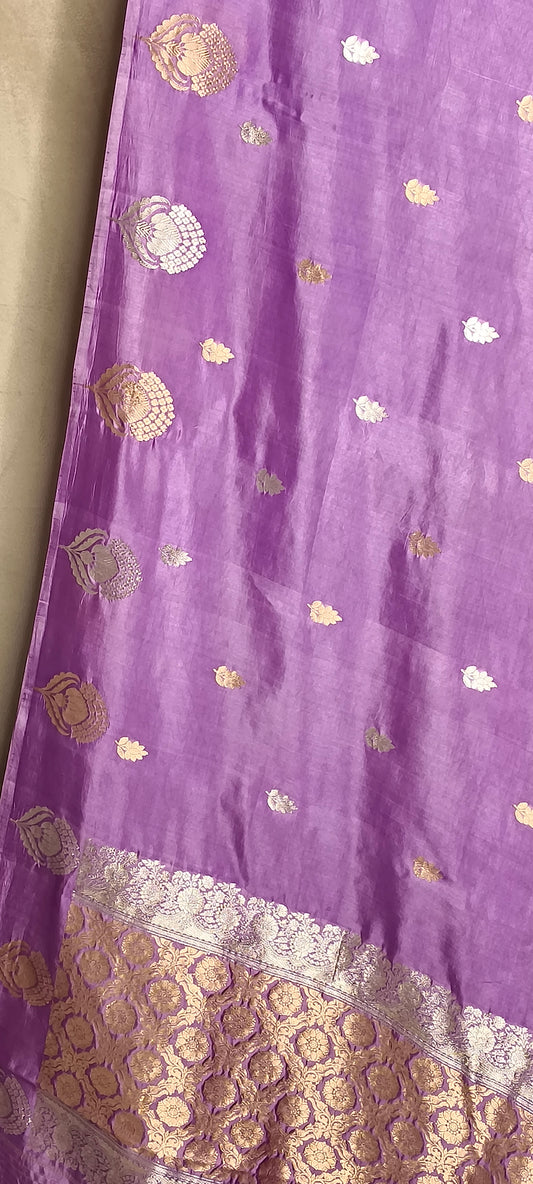 Lavender Pure Row Mango Silk Silver Gold Zari Border Aanchal Booti Saree