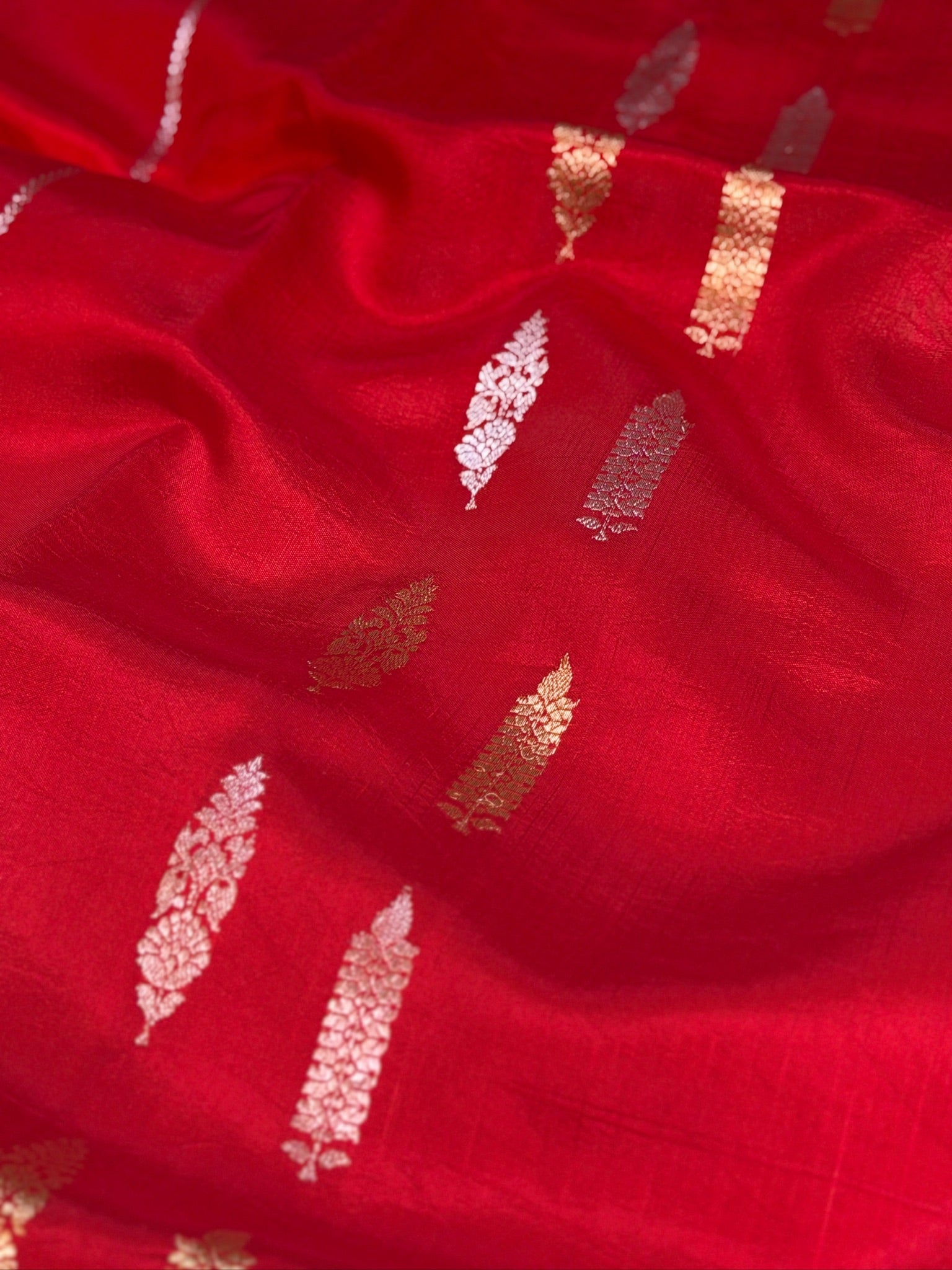 Red 100% Pure Soft Katan Silk Handwoven Saree