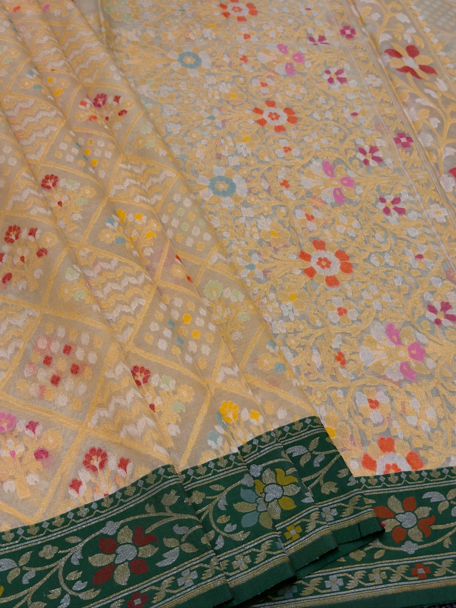 Handwoven Kora Jamdani Silk Saree – Ivory with Floral Zari Border