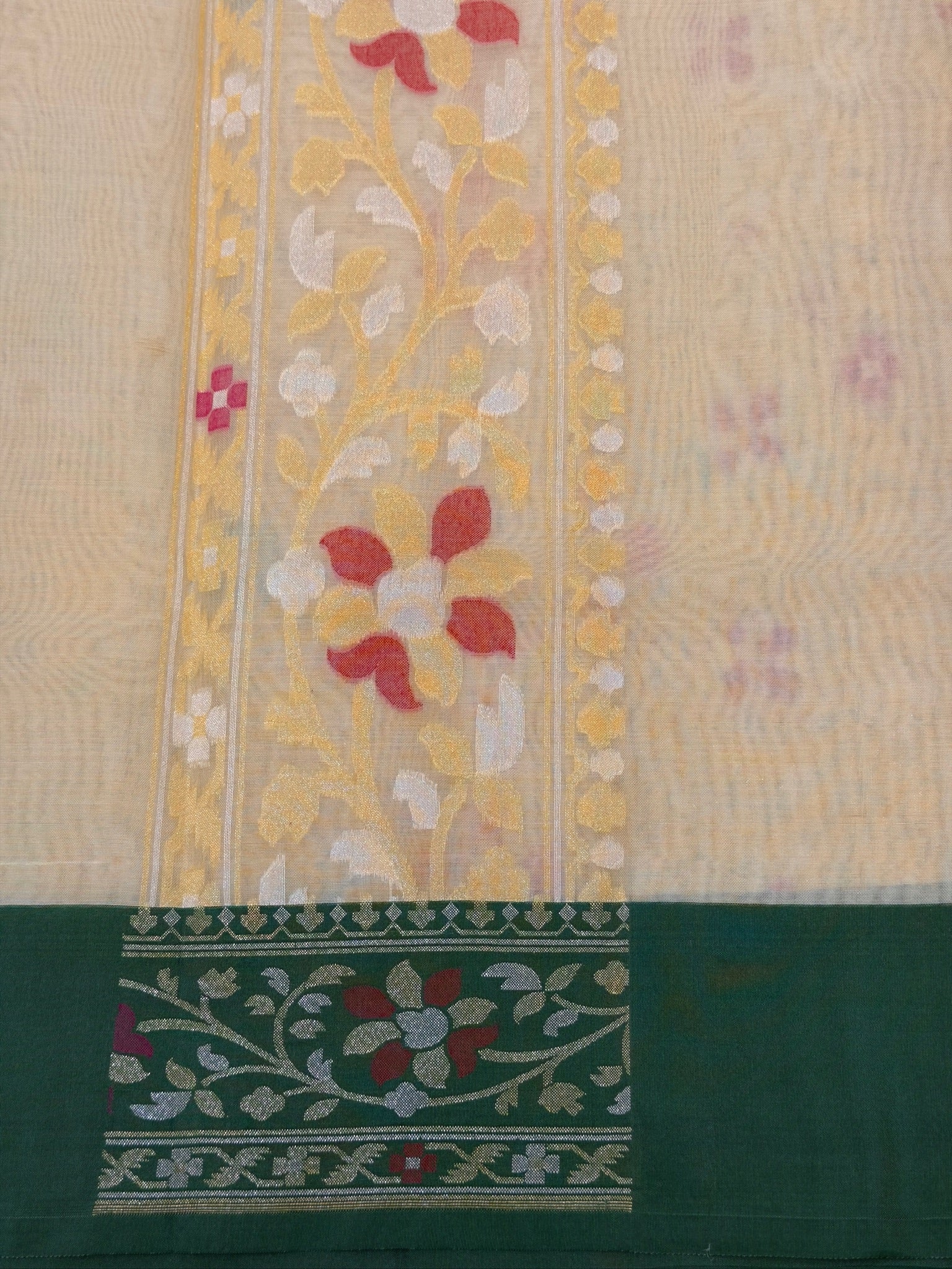 Handwoven Kora Jamdani Silk Saree – Ivory with Floral Zari Border