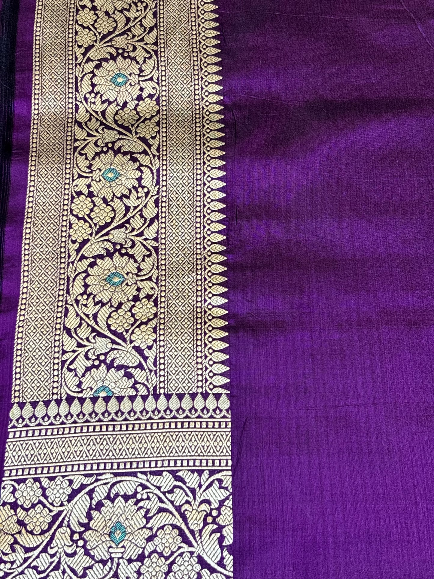 Magenta Banarasi Rangkaat Pure Silk Saree