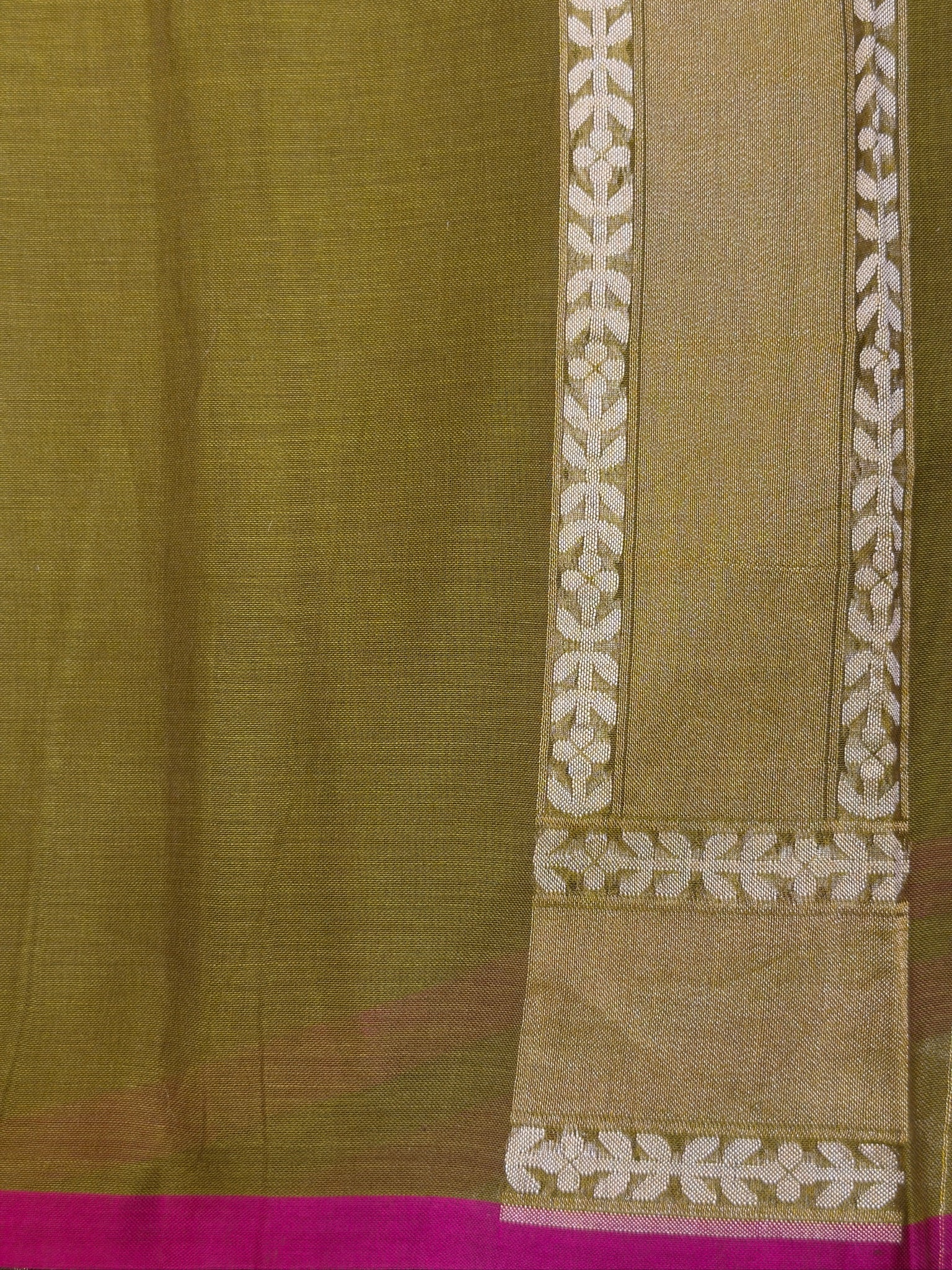 Pure Cotton Jamdani Saree | Elegant Mehndi Green Design