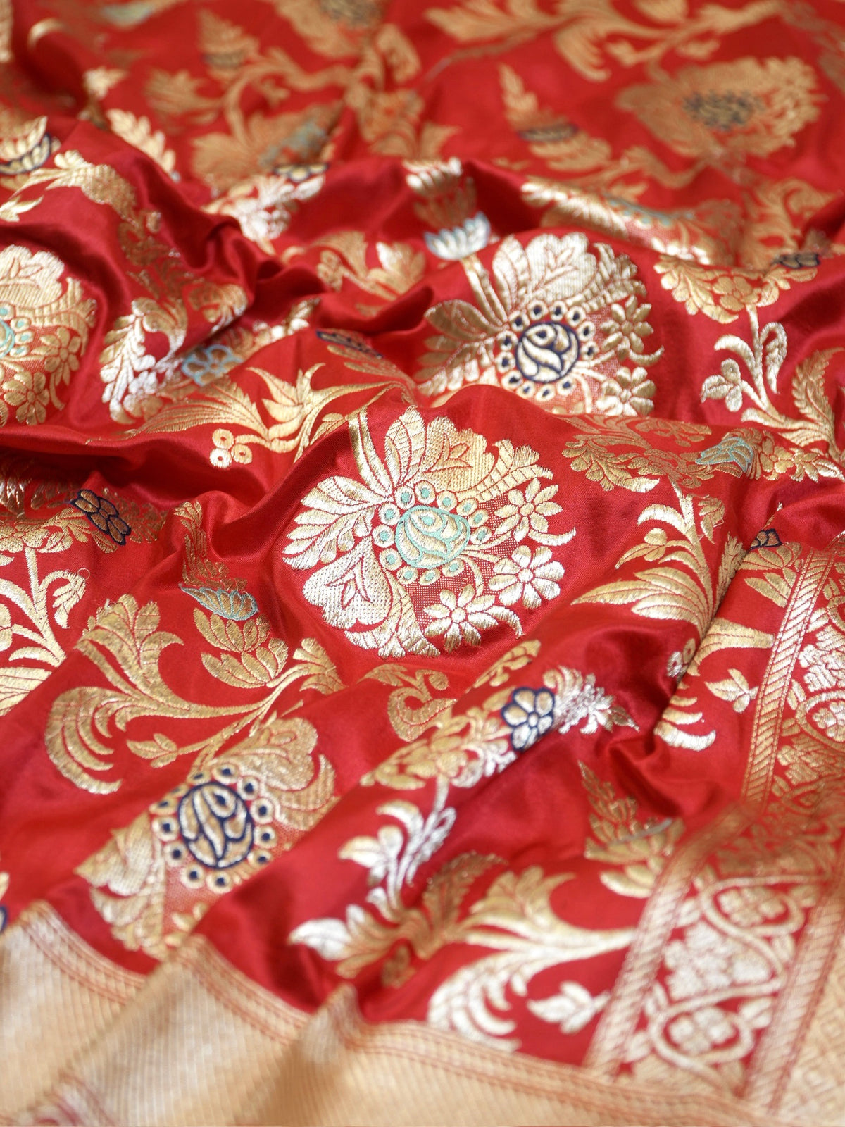 Red 100% Pure Katan Handwoven Silk Saree with Zari Work