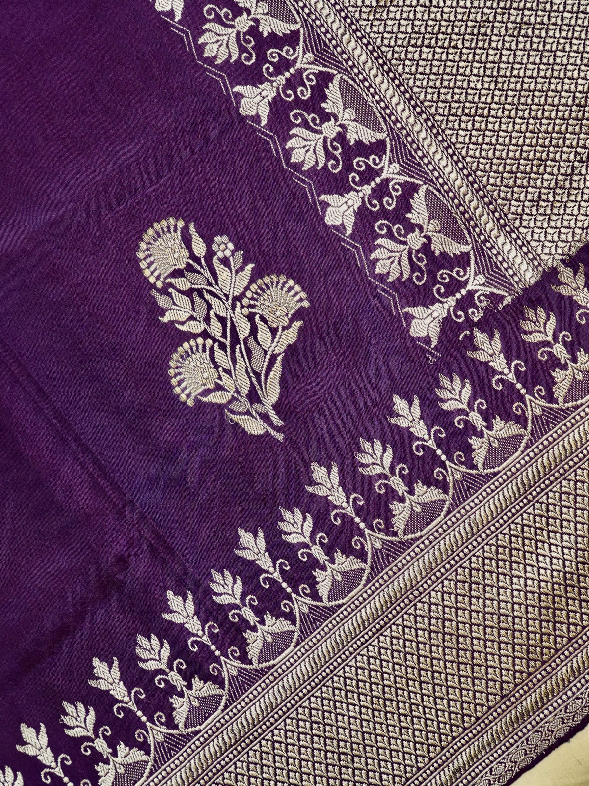 Purple 100% Pure Ektara Handwoven Silk Saree with Zari Work