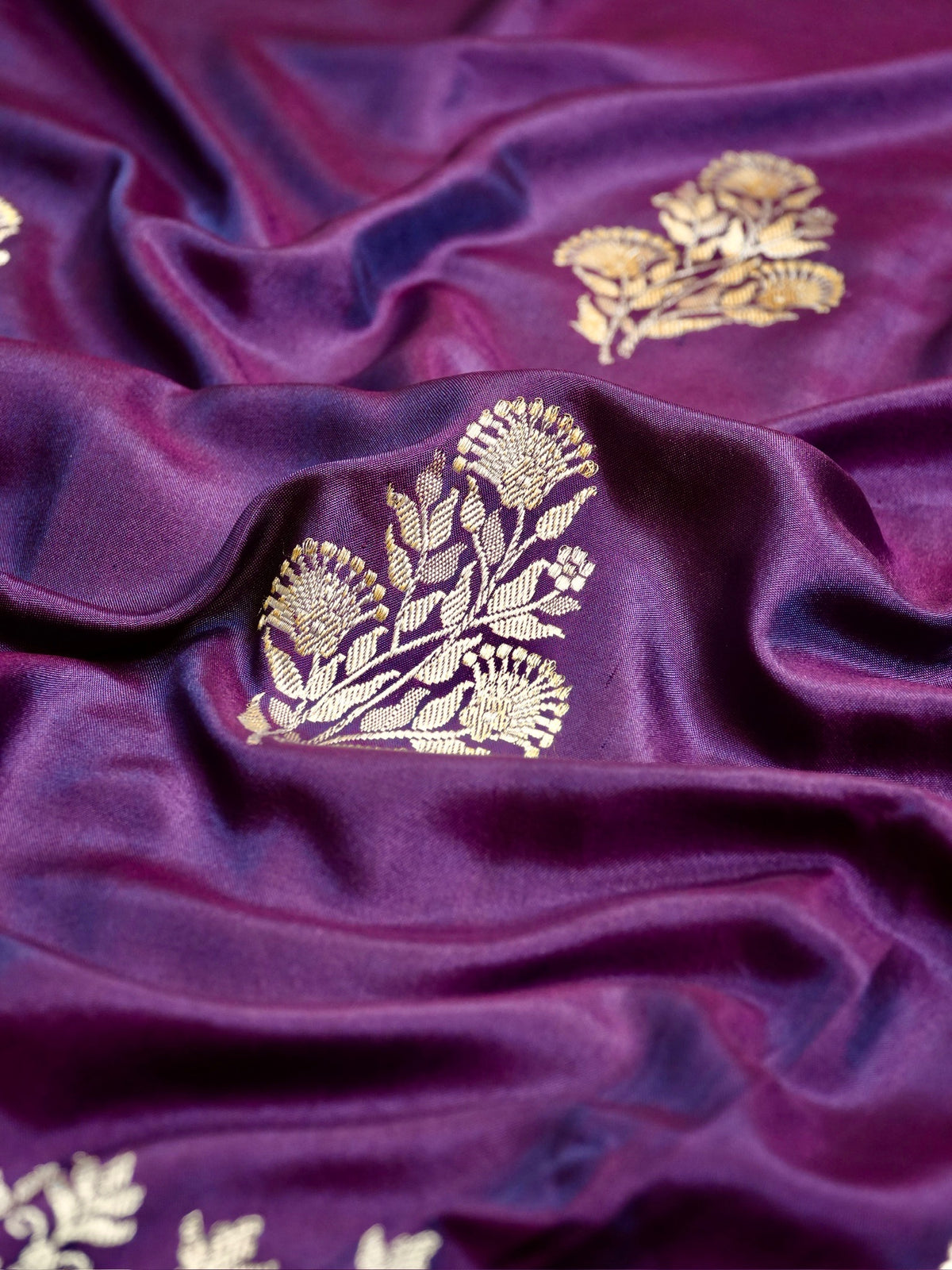 Purple 100% Pure Ektara Handwoven Silk Saree with Zari Work
