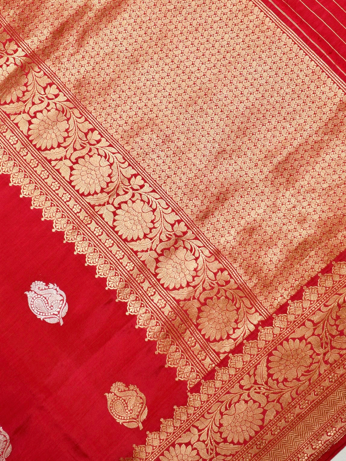 Red 100% Pure Katan Handwoven Silk Saree with Zari Work