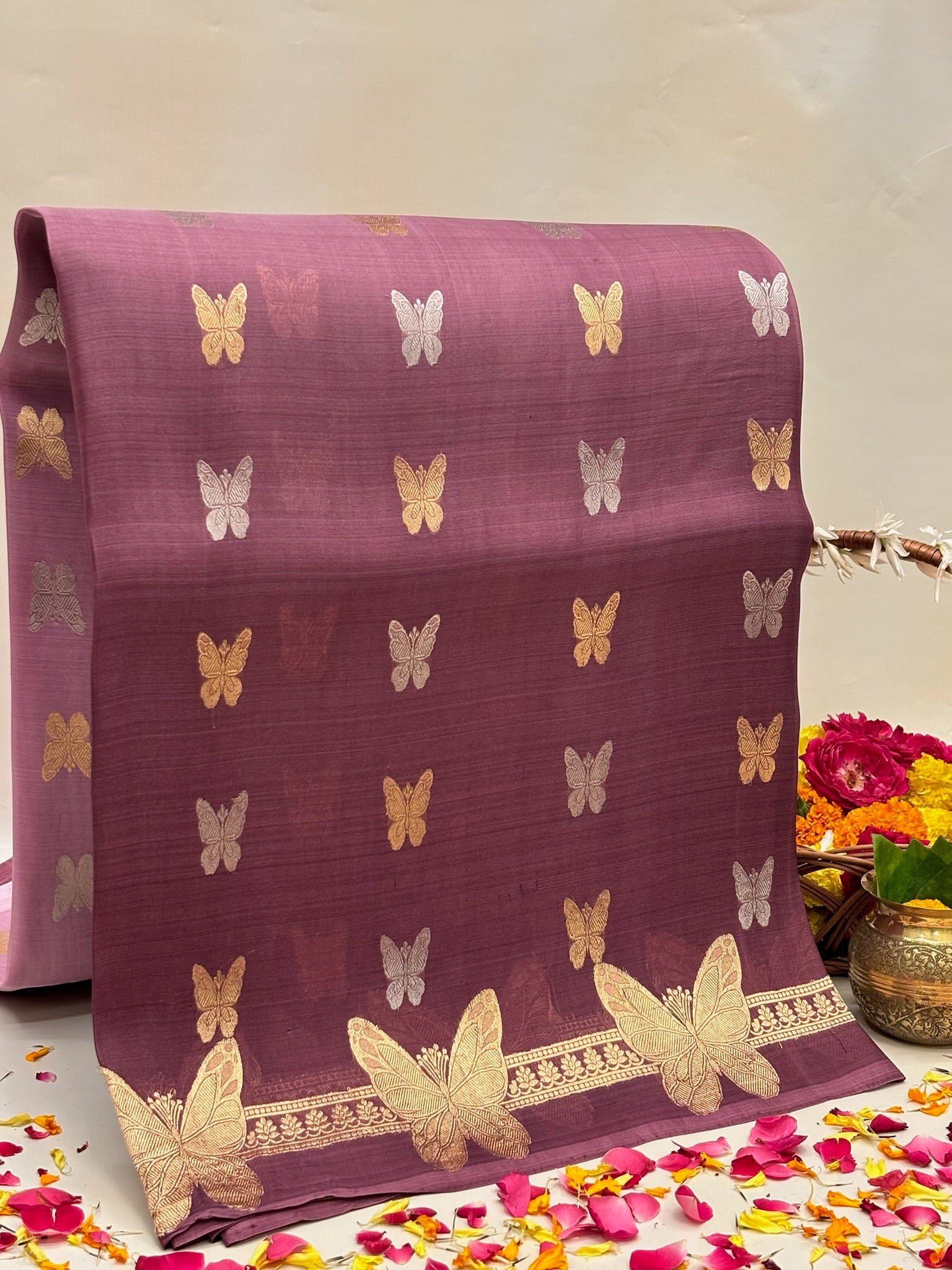 Mauve Premium Banarasi Kora Organza Silk Saree – 100% Handwoven | Elegant & Timeless Design