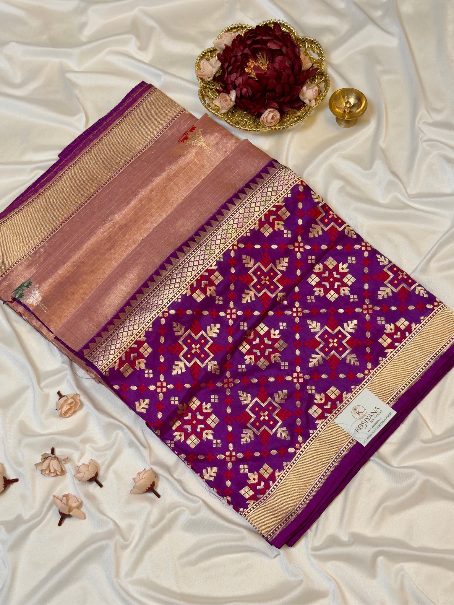 Peach Pink Pure Tissue Silk Kadiyal Border Banarasi handwoven Saree