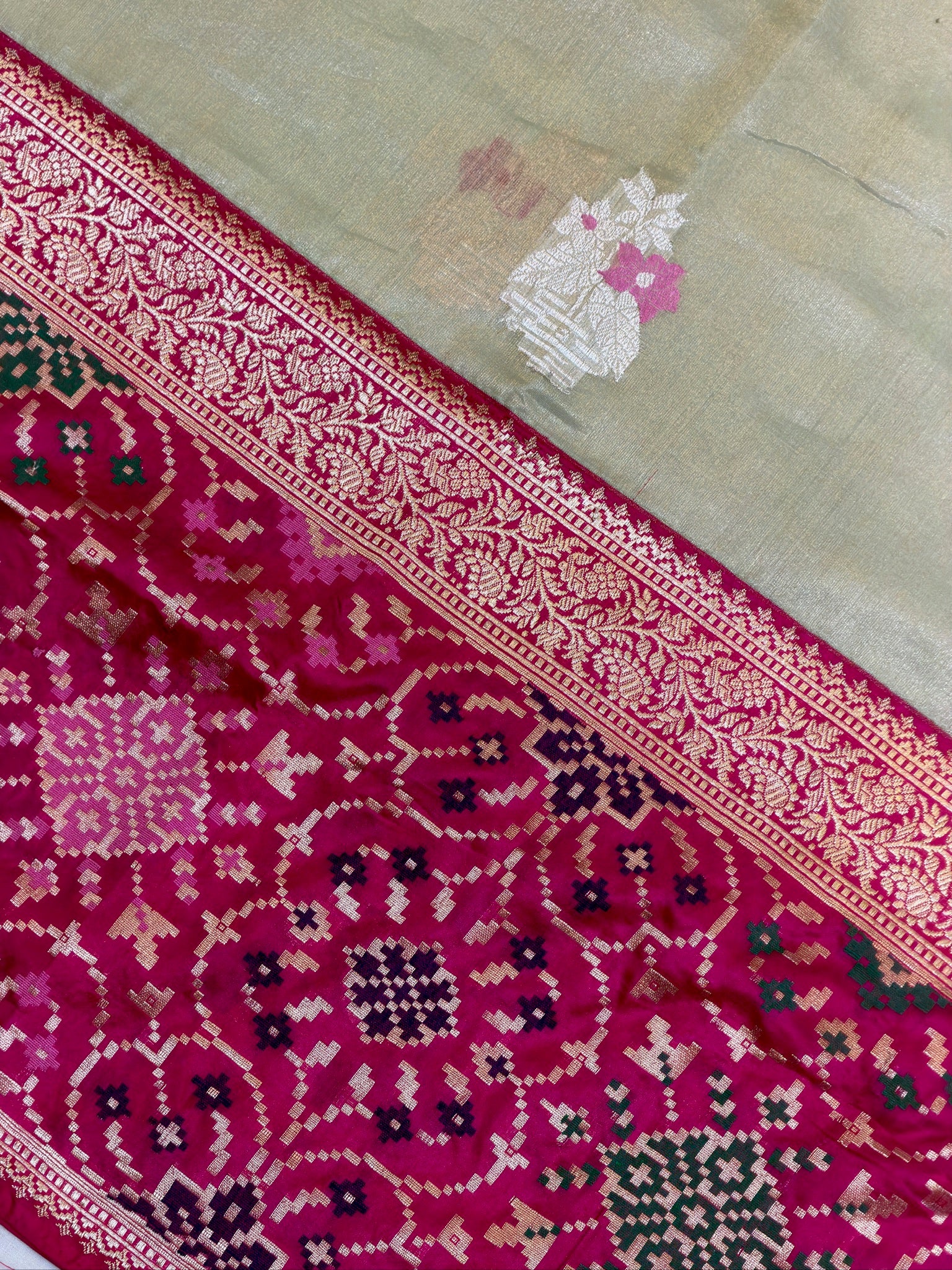 Light Olive Green Pure Tissue Silk Kadiyal Border Banarasi handwoven Saree