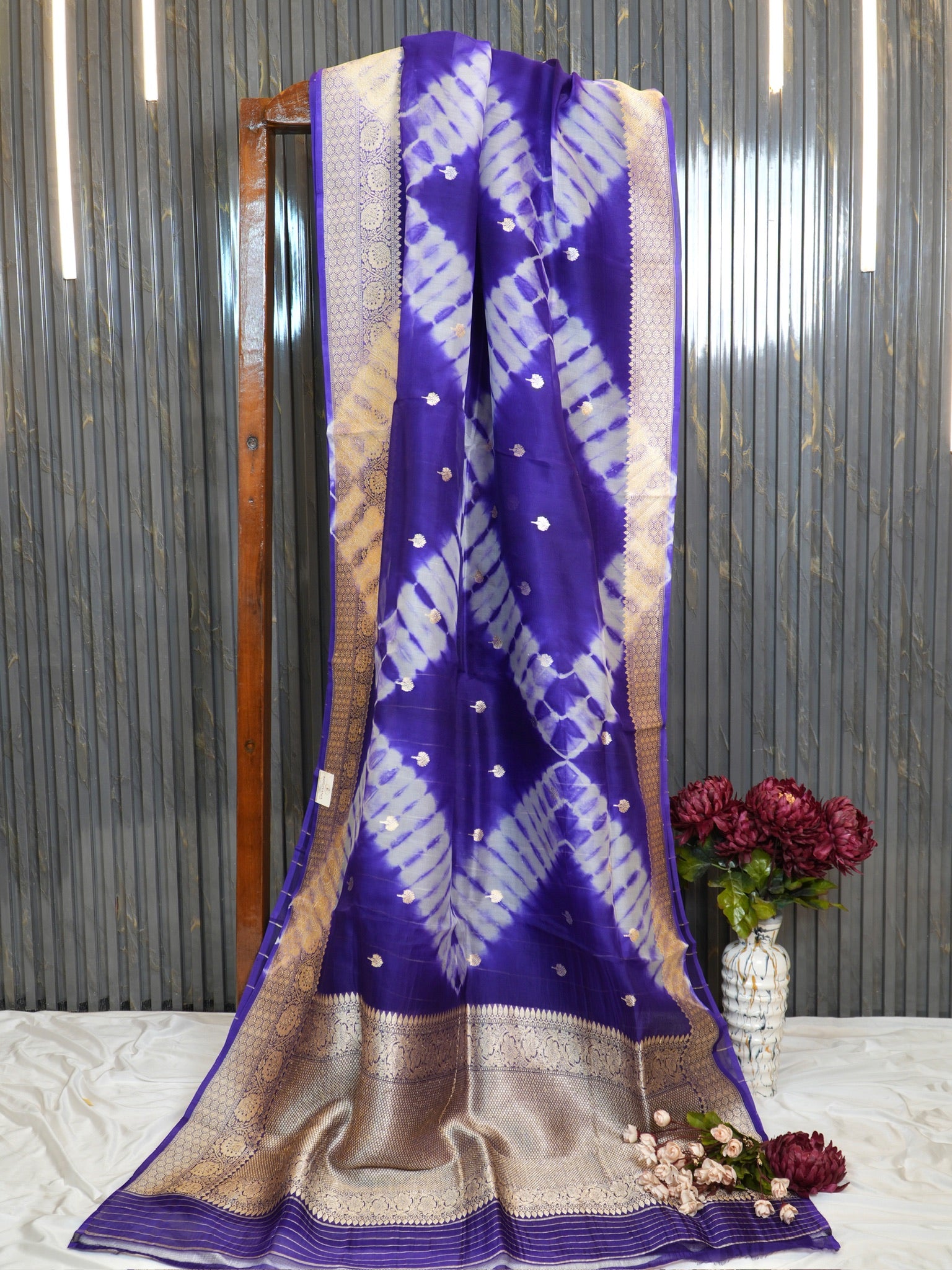 Blue Handwoven Kora Silk Saree with Hand-Brush Dyeing & Zari Border