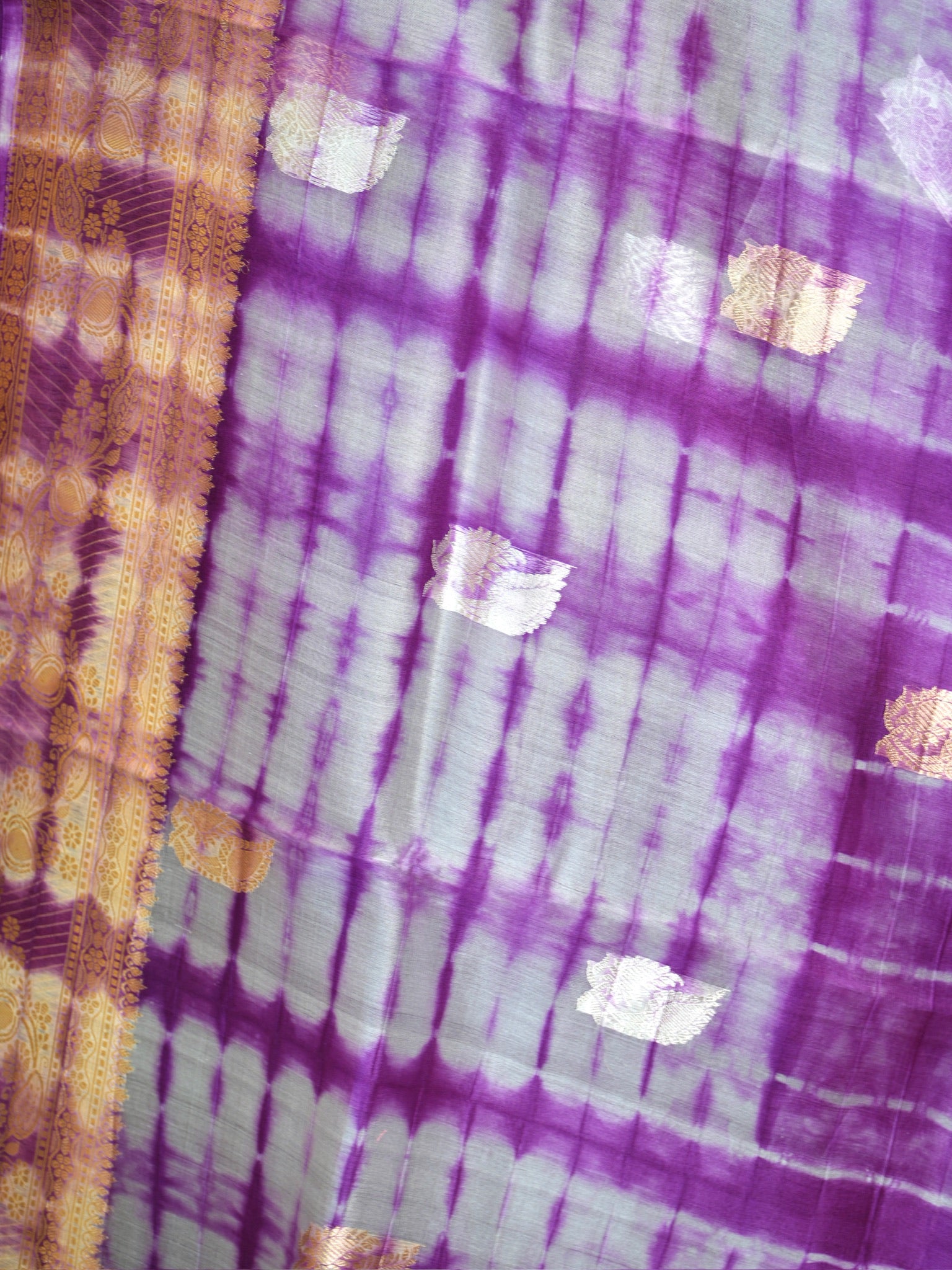 Magenta Handwoven Kora Silk Saree with Hand-Brush Dyeing & Zari Border