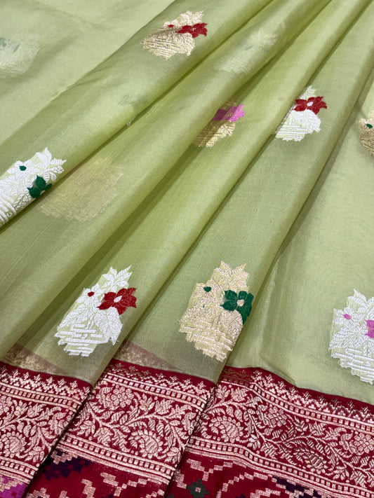 Fresh Pista Green Pure Kora Silk handwoven Saree