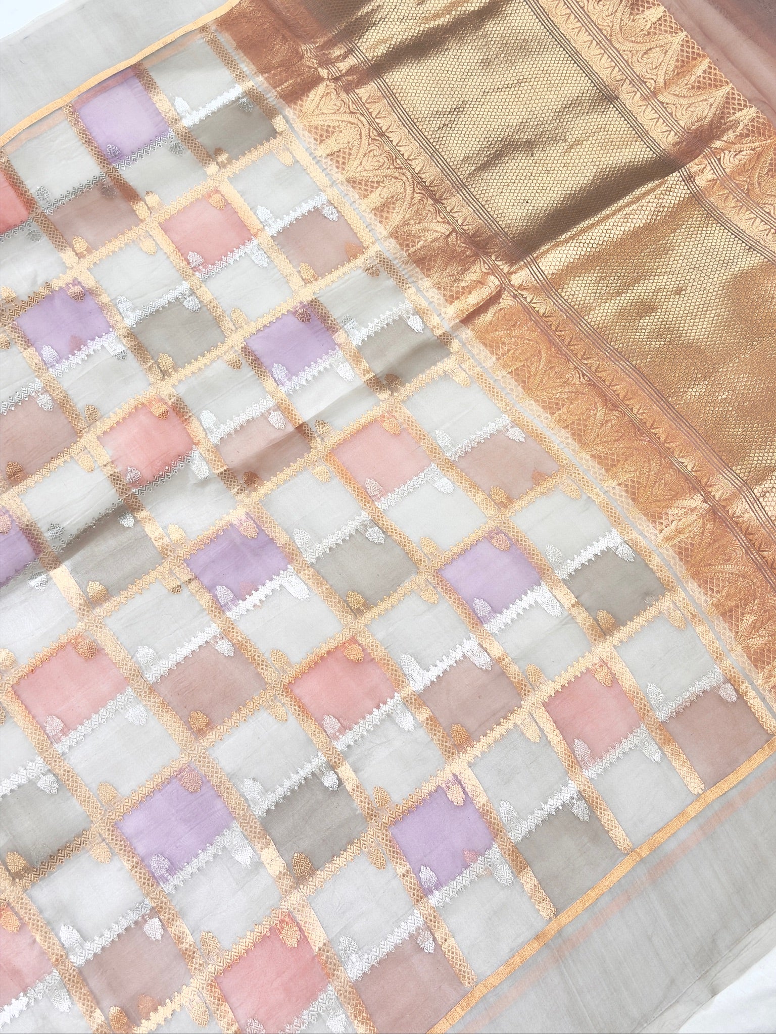Ivory Handwoven Rangkaat Kora Silk Saree