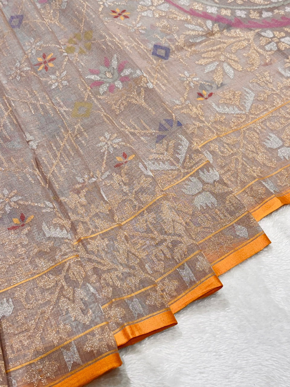 Natural Sandstone Grey Pure Cotton Jamdani Real Gold Silver Zari Handwoven Saree