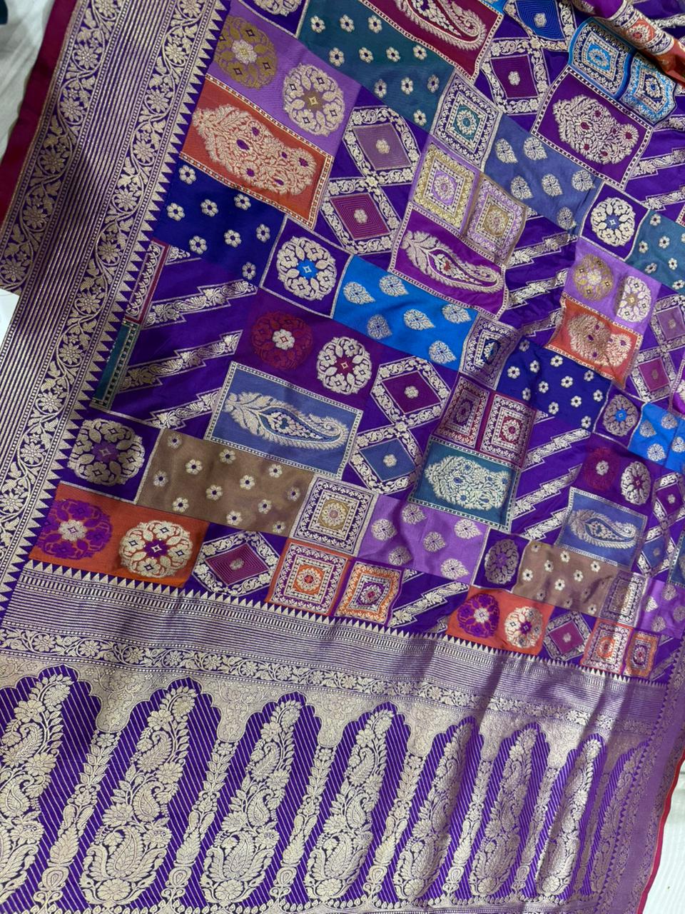 Purple Katan Silk Rangkaat Zari Banarasi Border Anchal Saree
