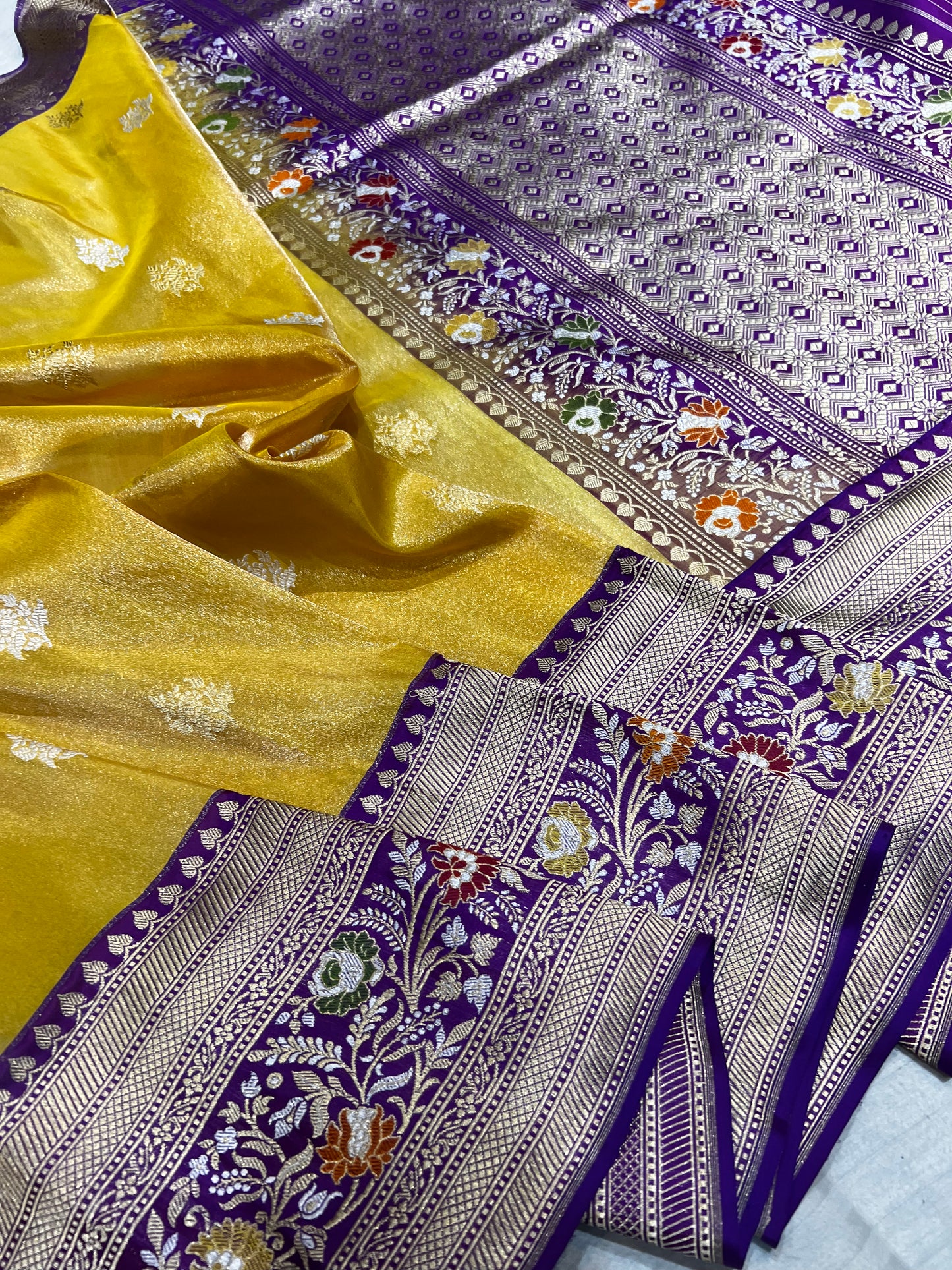 Banarasi Silk Tissue Elegant Border Silk Handloom Saree