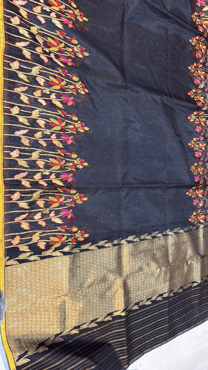 MASTERPIECE BANARASI KORA SILK ISKAT