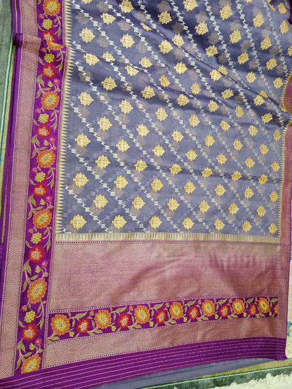 Ektra silk kora jamdani katan border with kaduwa body