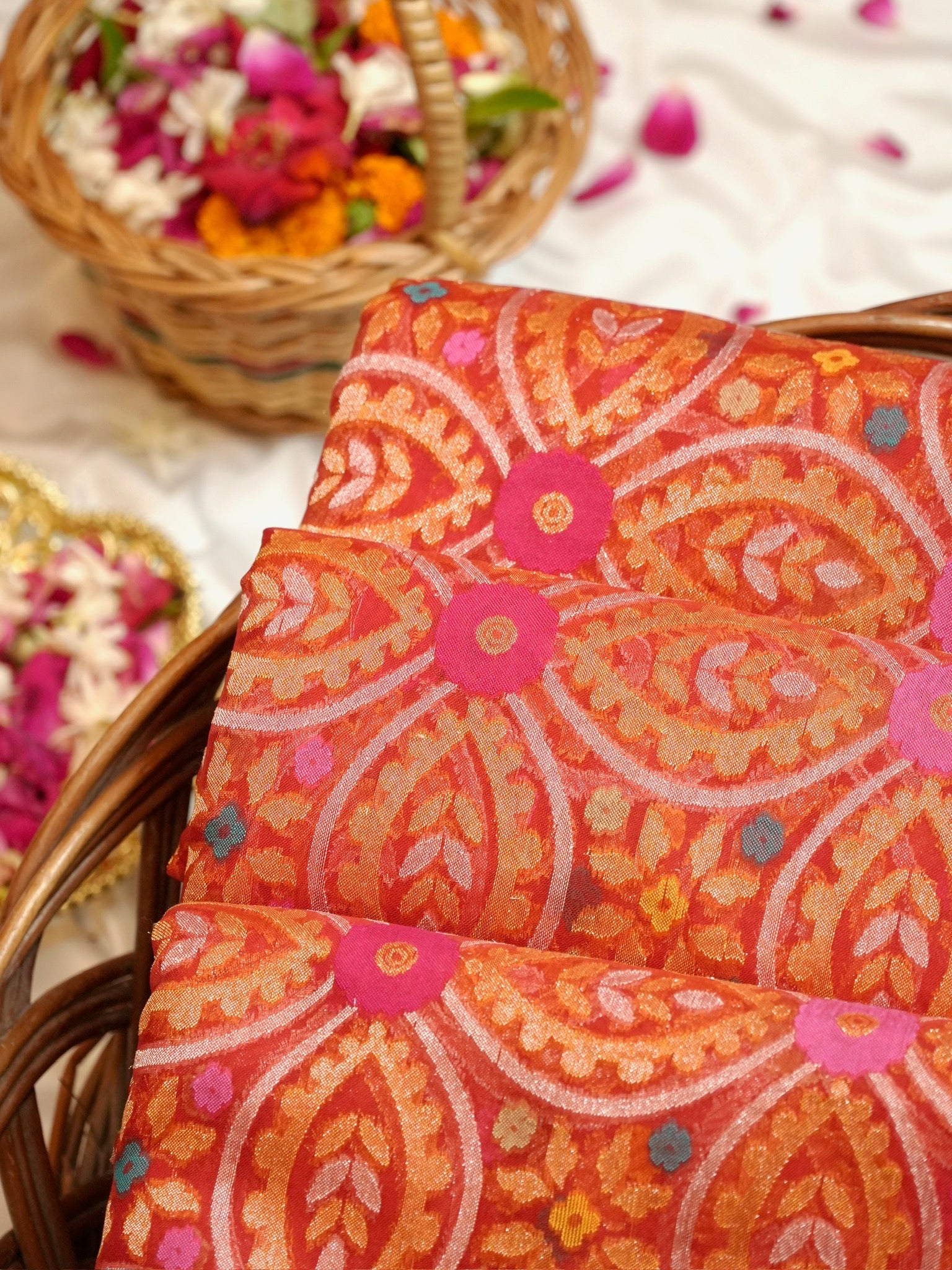 Oranga Elegant Kora Jamdani Silk Saree | Handwoven Floral Zari Work