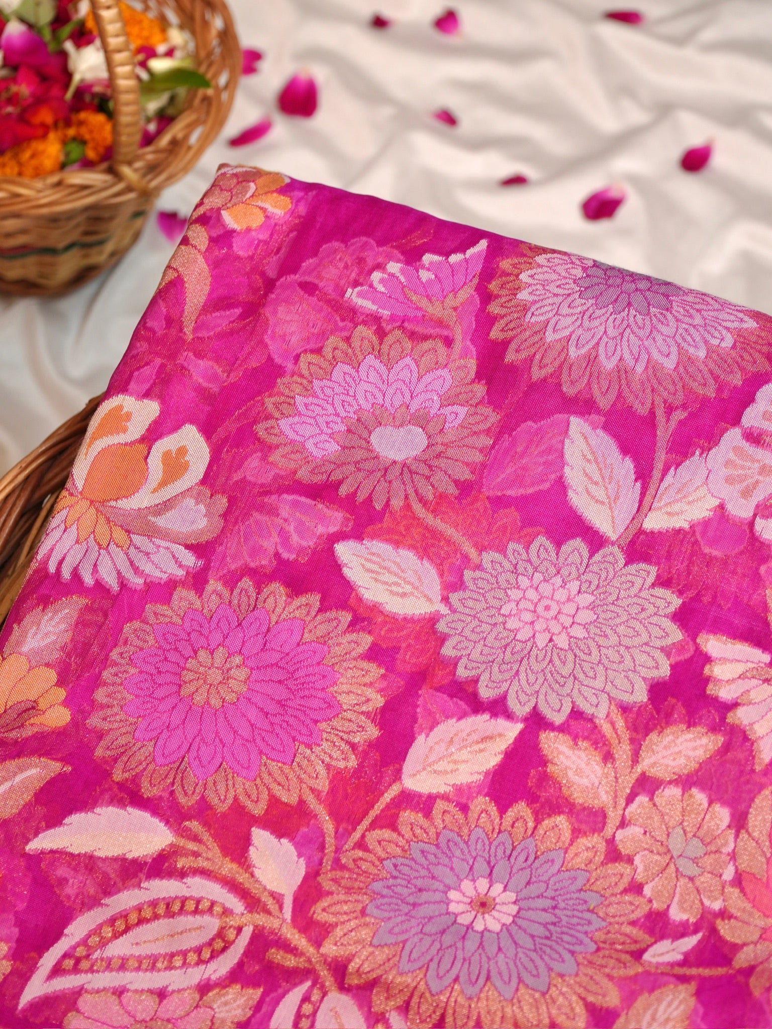 Pink Elegant Kora Jamdani Silk Saree | Handwoven Floral Zari Work