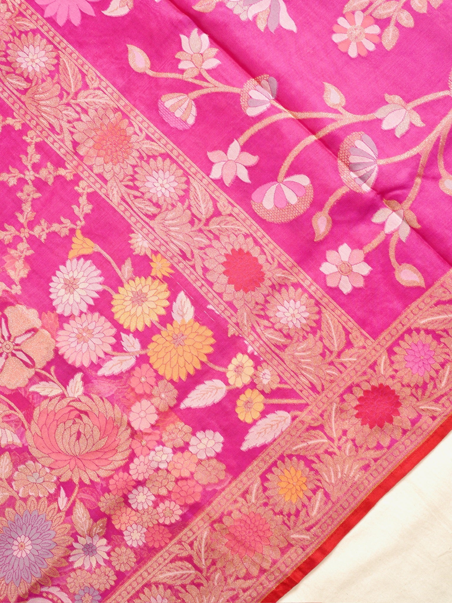 Pink Elegant Kora Jamdani Silk Saree | Handwoven Floral Zari Work