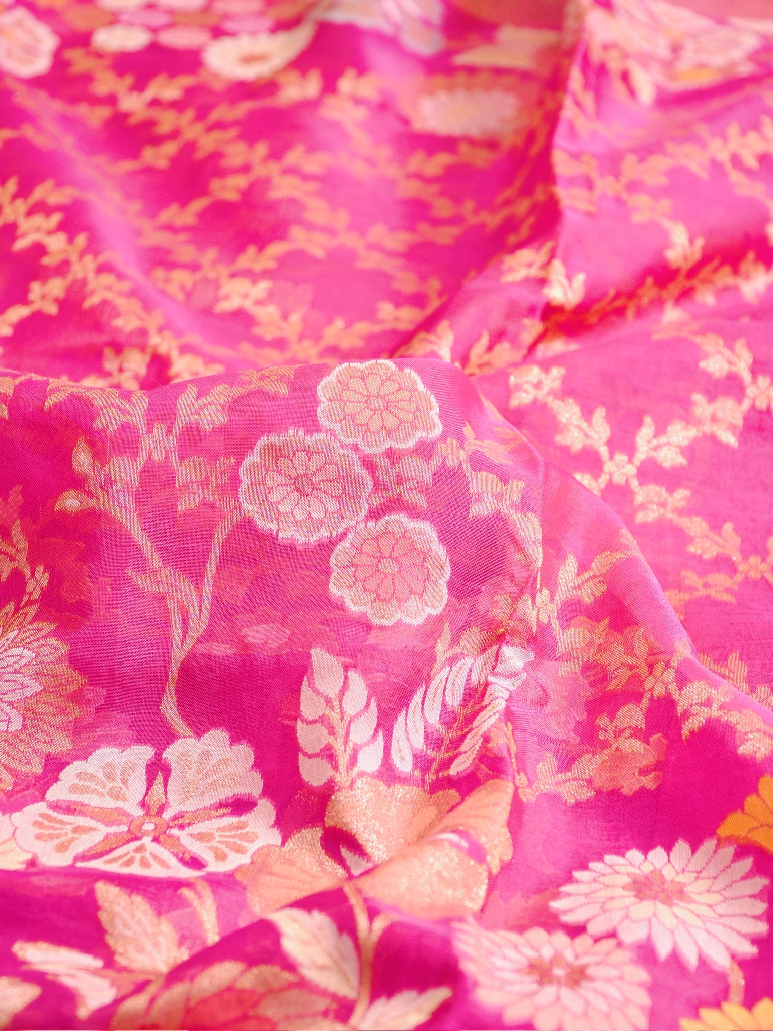 Pink Elegant Kora Jamdani Silk Saree | Handwoven Floral Zari Work