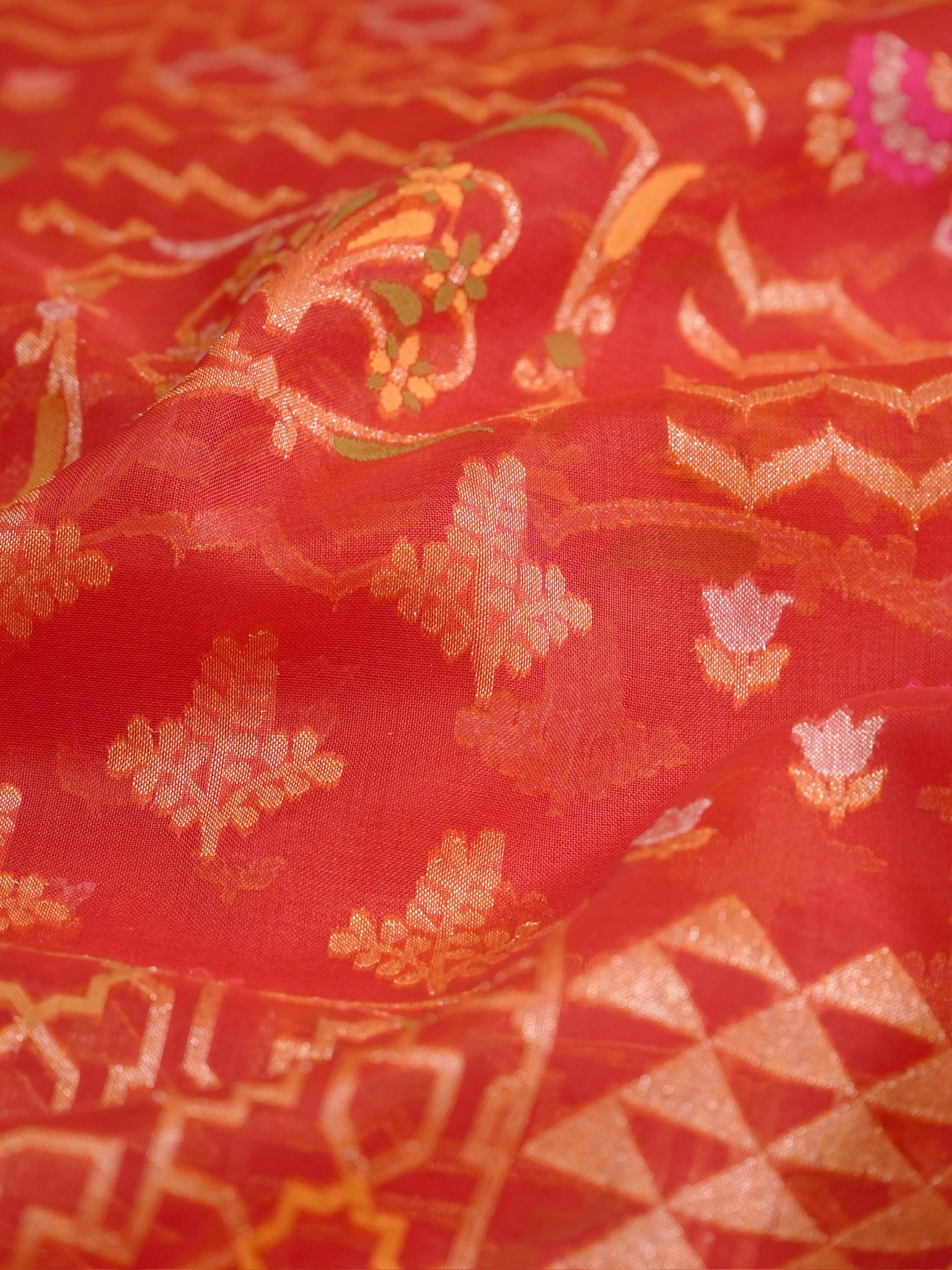 Rust Red Elegant Kora Jamdani Silk Saree | Handwoven Floral Zari Work