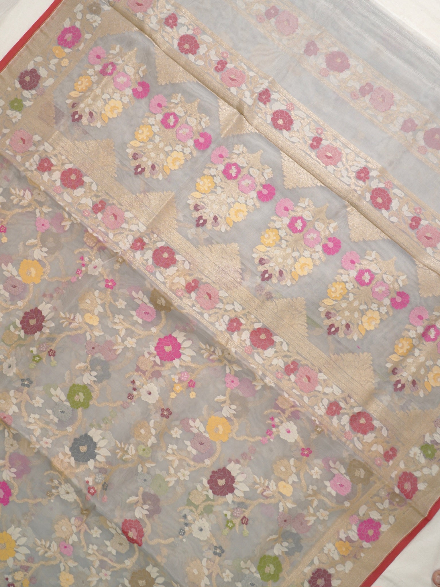 Light Grey Elegant Kora Jamdani Silk Saree | Handwoven Floral Zari Work