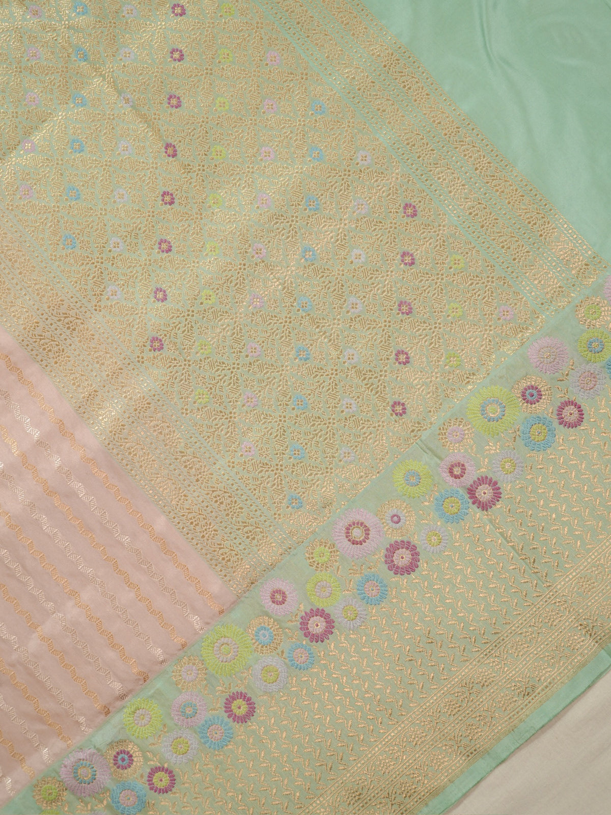 Ivory Peach Pure Katan Silk Kadiyal Border Banarasi handwoven Saree