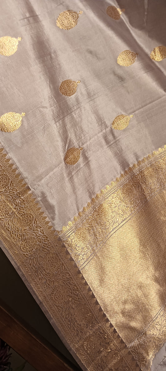 Pearl Ash Grey Pure Banarasi Puna Silk Saree