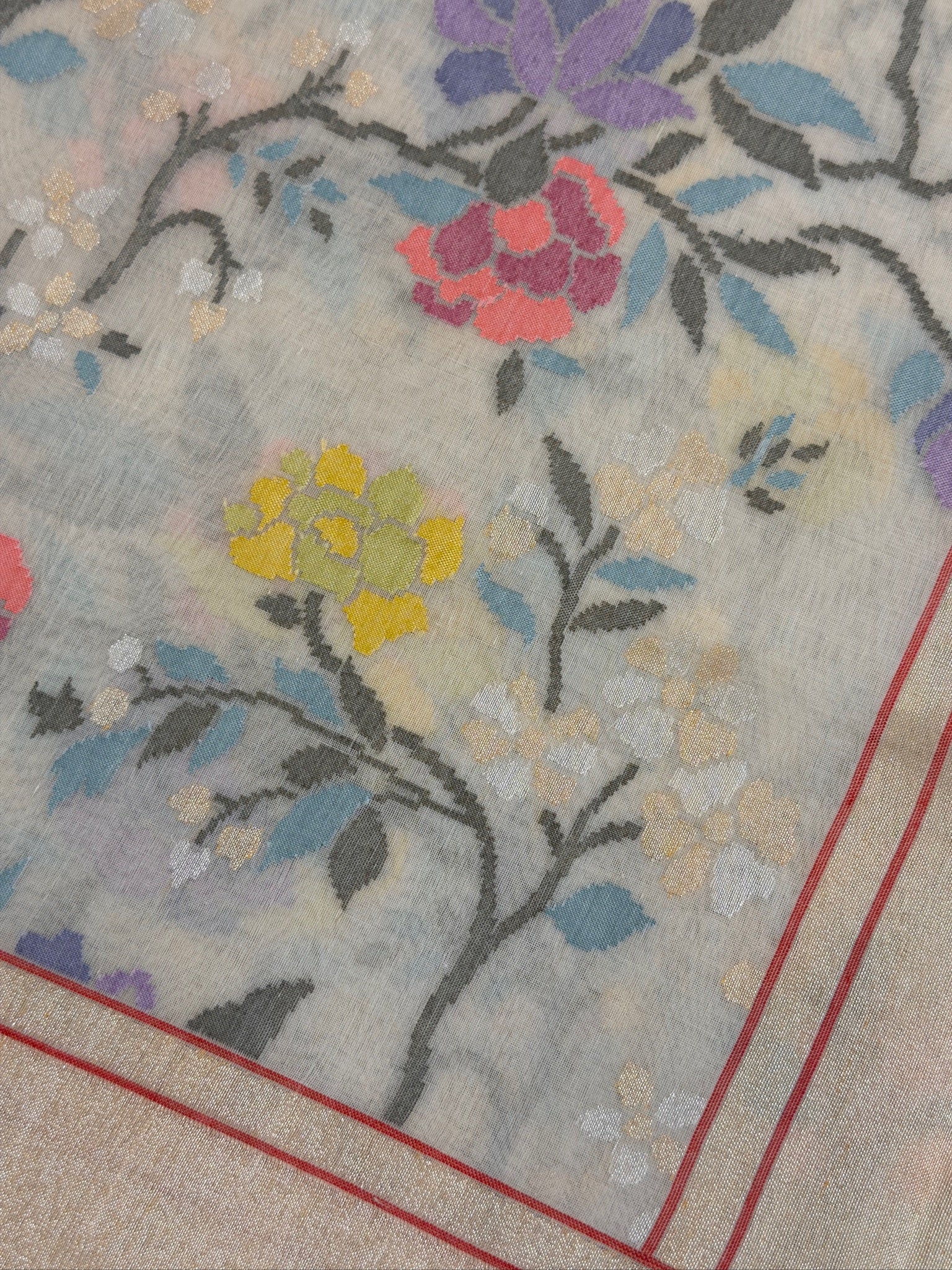 Ivory Pure Real Zari Jamdani Saree with Floral Weaving