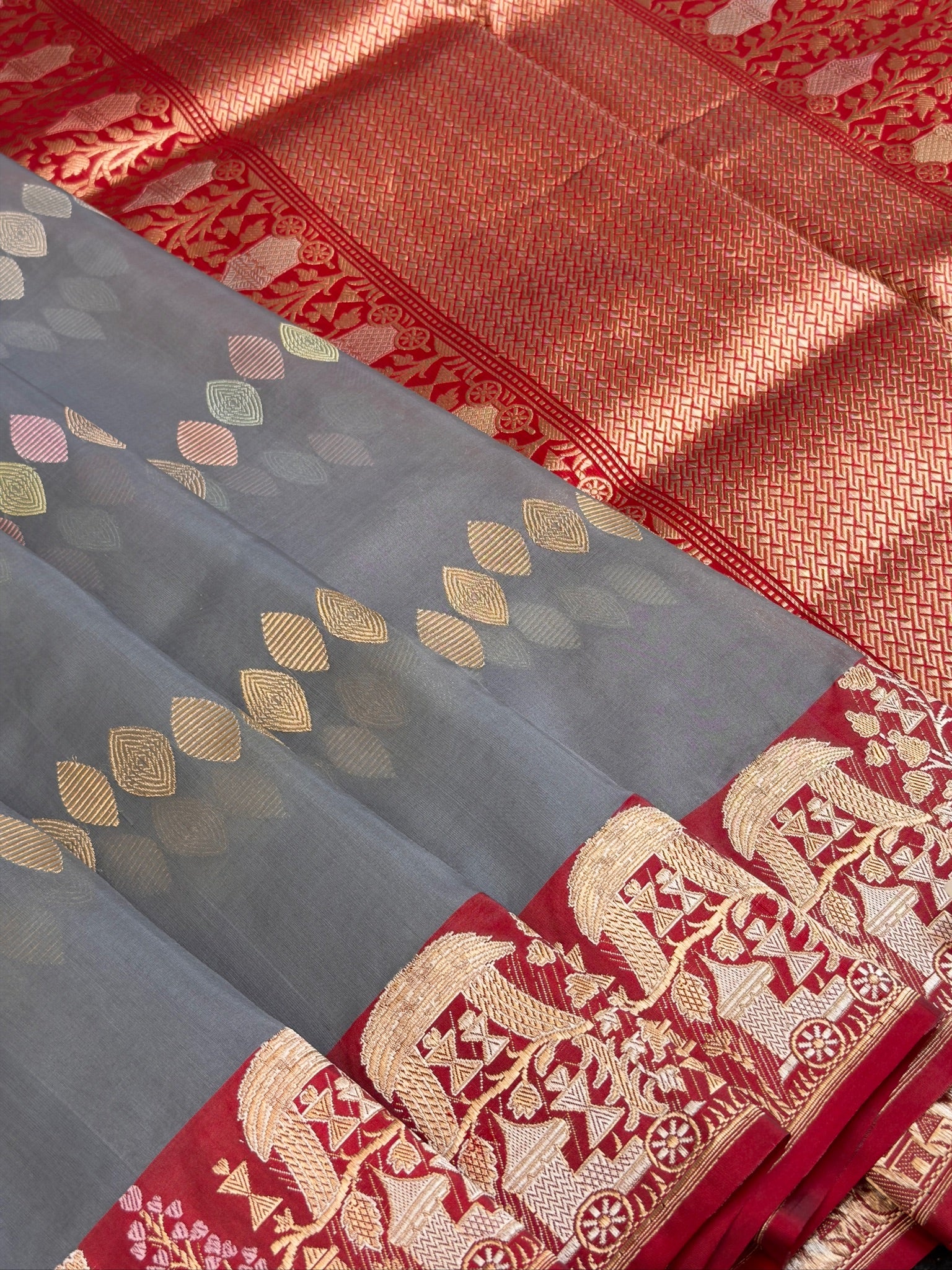 Ash Grey Premium Banarasi Kora Organza Silk Saree – 100% Handwoven | Elegant & Timeless Design