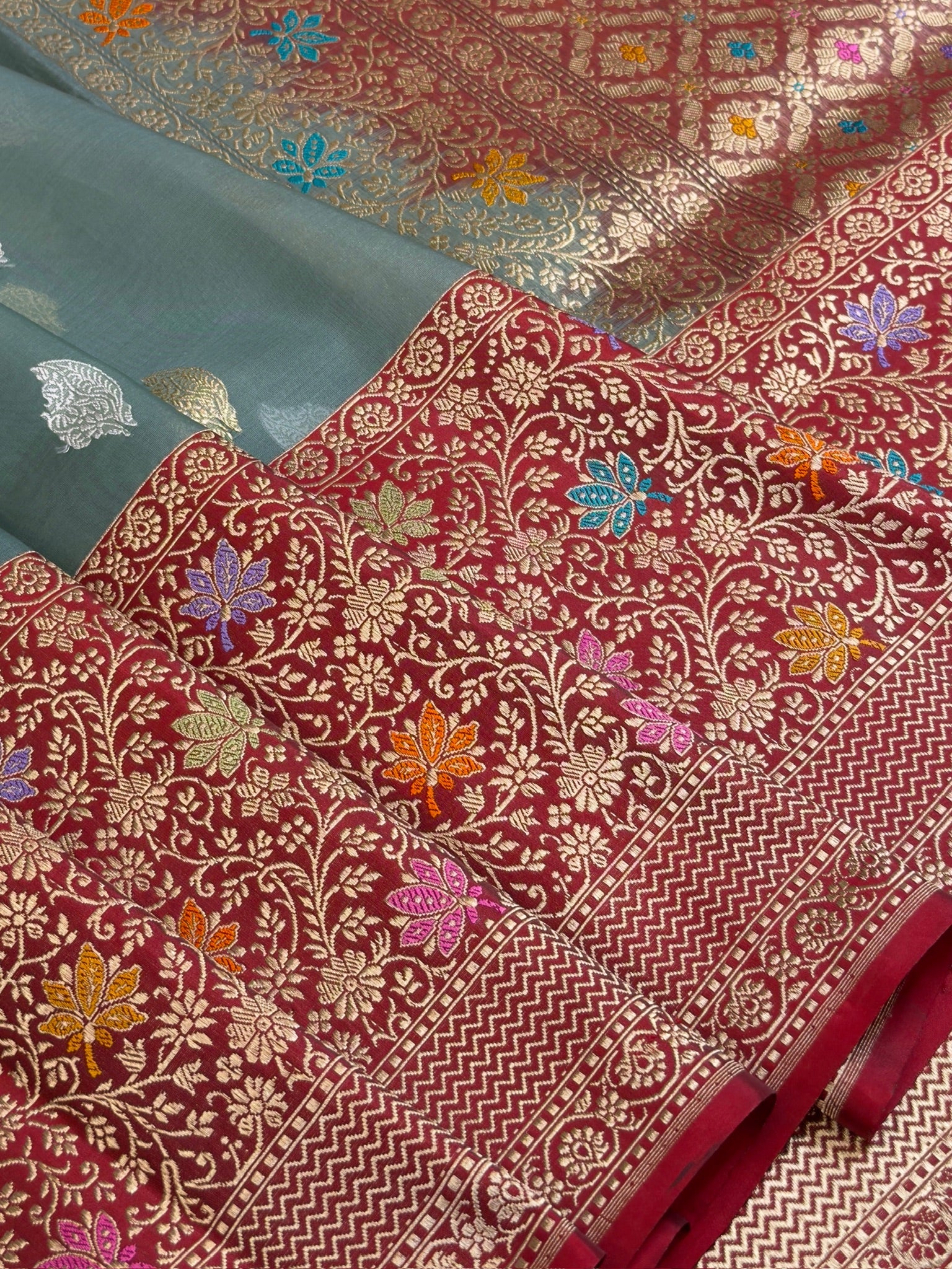 Ash Grey Premium Banarasi Kora Organza Silk Saree – 100% Handwoven | Elegant & Timeless Design