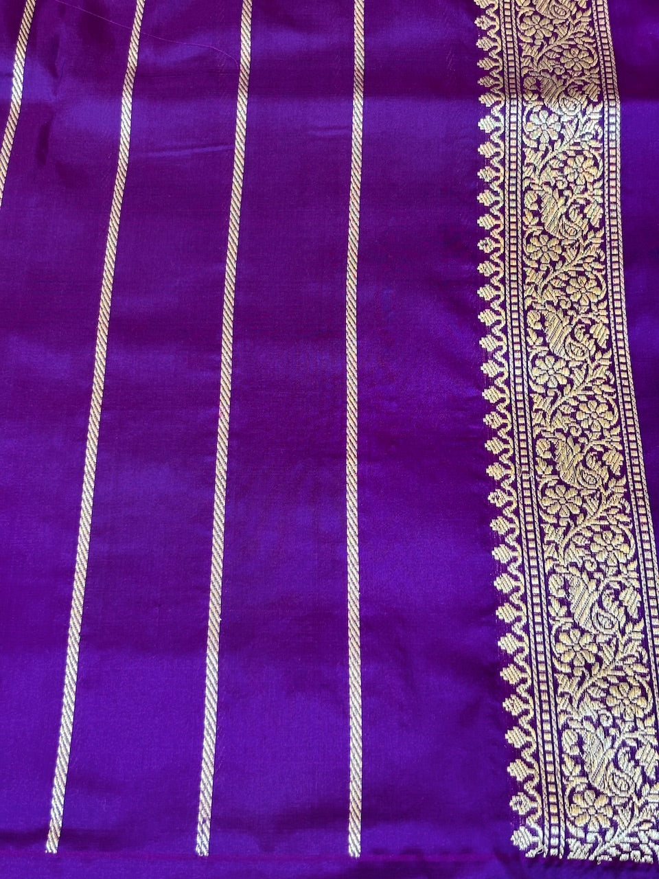 Ivory Handwoven Pure Banarasi Tissue Silk Saree