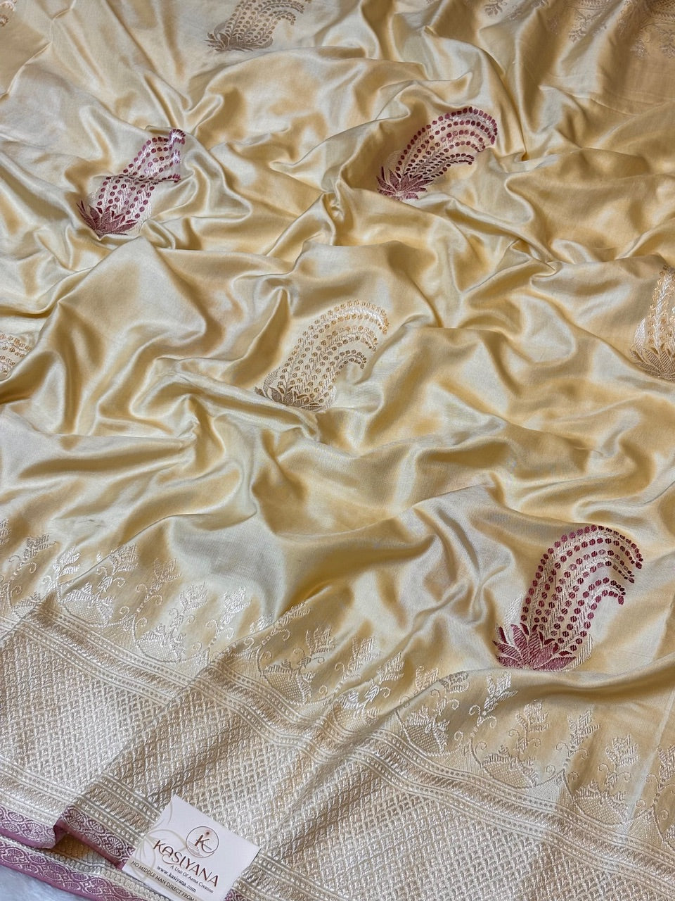 Butter Yellow Pure Banarasi Ektara Mulberry Silk Handwoven